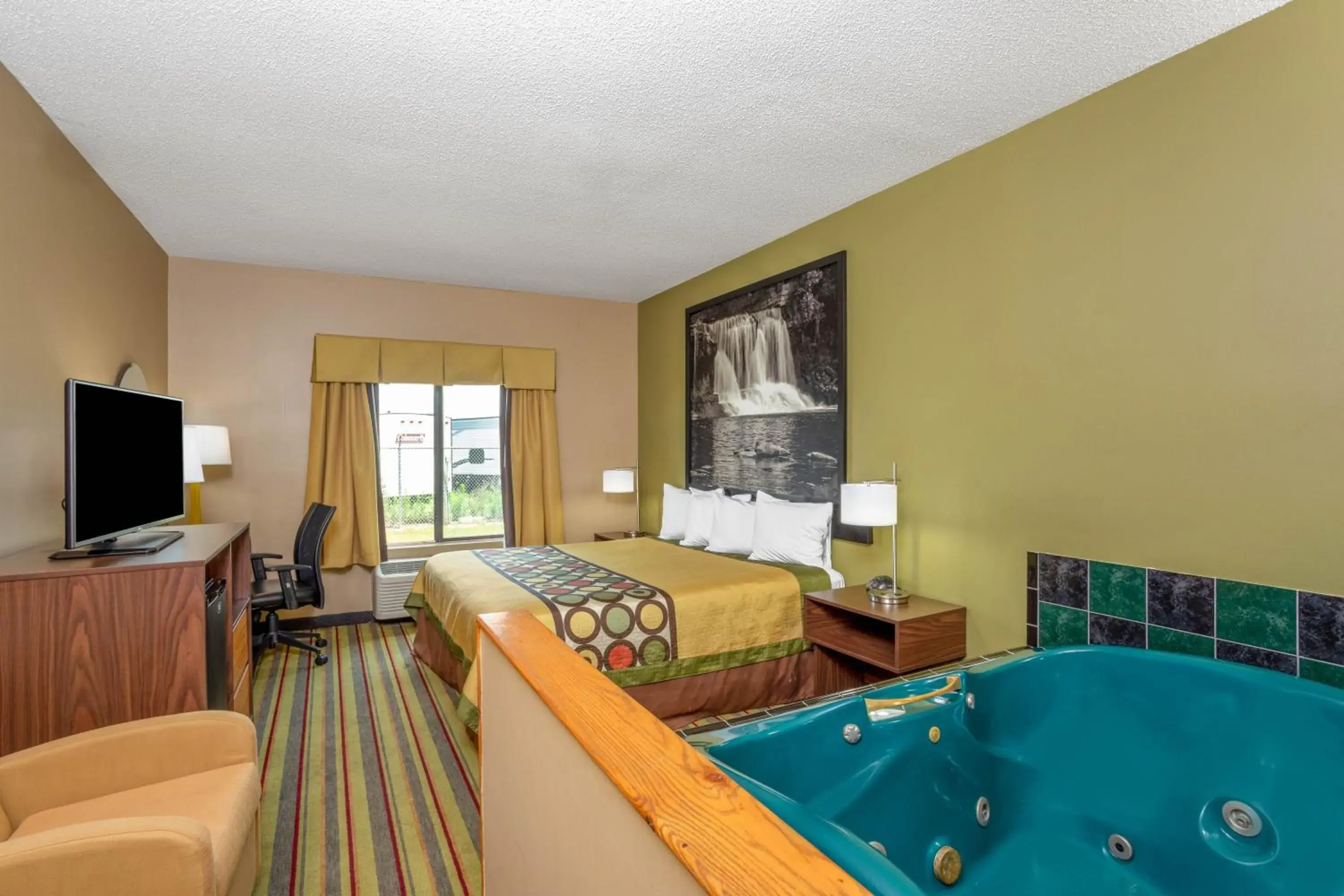 Photo of the whole room, Bed in Super 8 by Wyndham Goshen Photo of the whole room, Bed in Super 8 by Wyndham Goshen