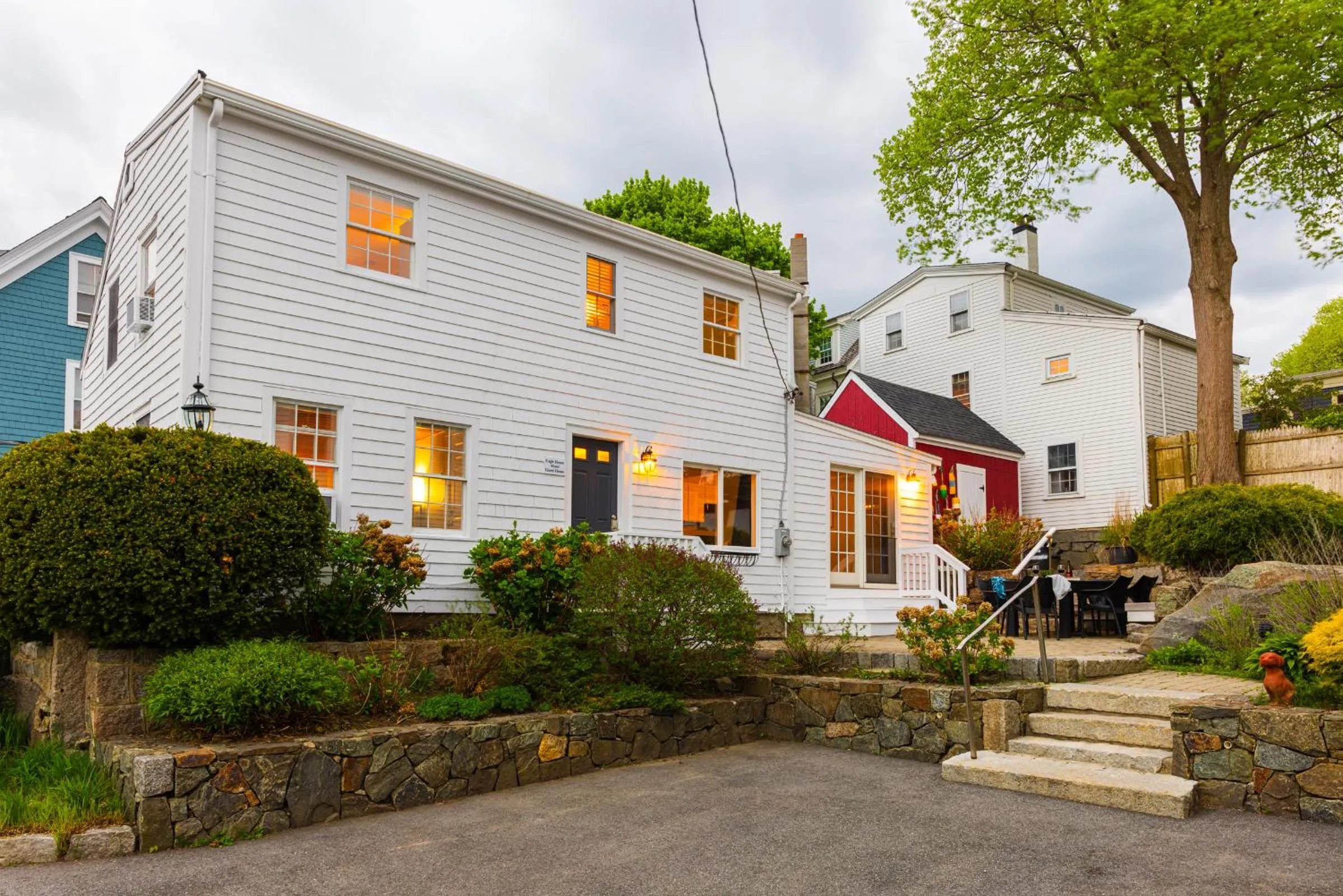 Eagle House Motel