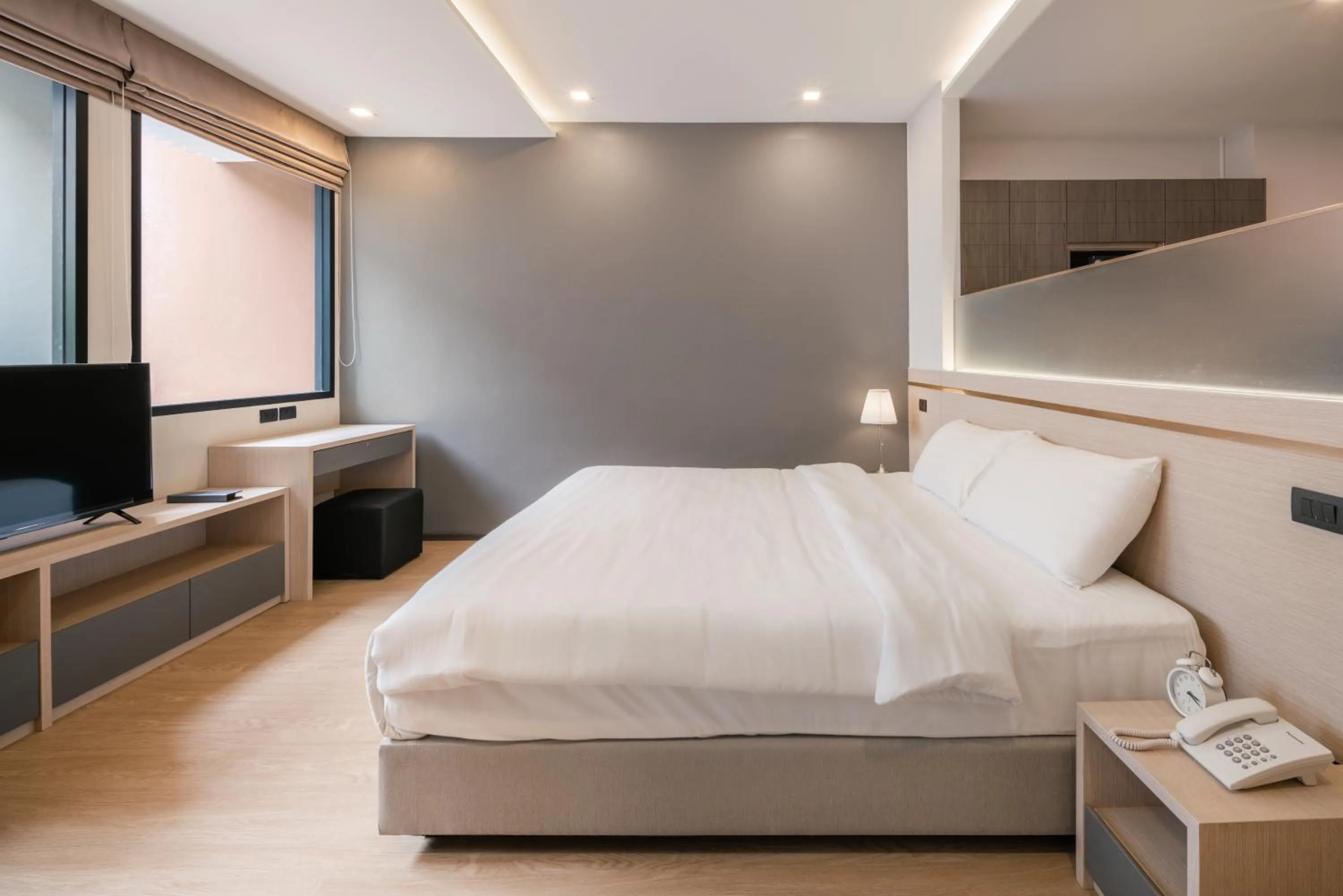 Bed in Samyan Serene Hotel