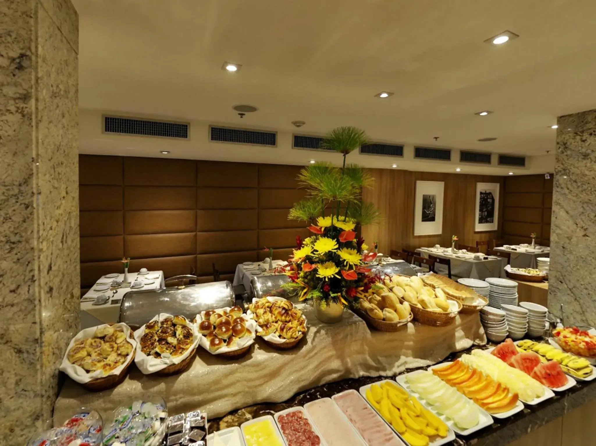 Restaurant/places to eat in Windsor Copa Hotel Restaurant/places to eat in Windsor Copa Hotel