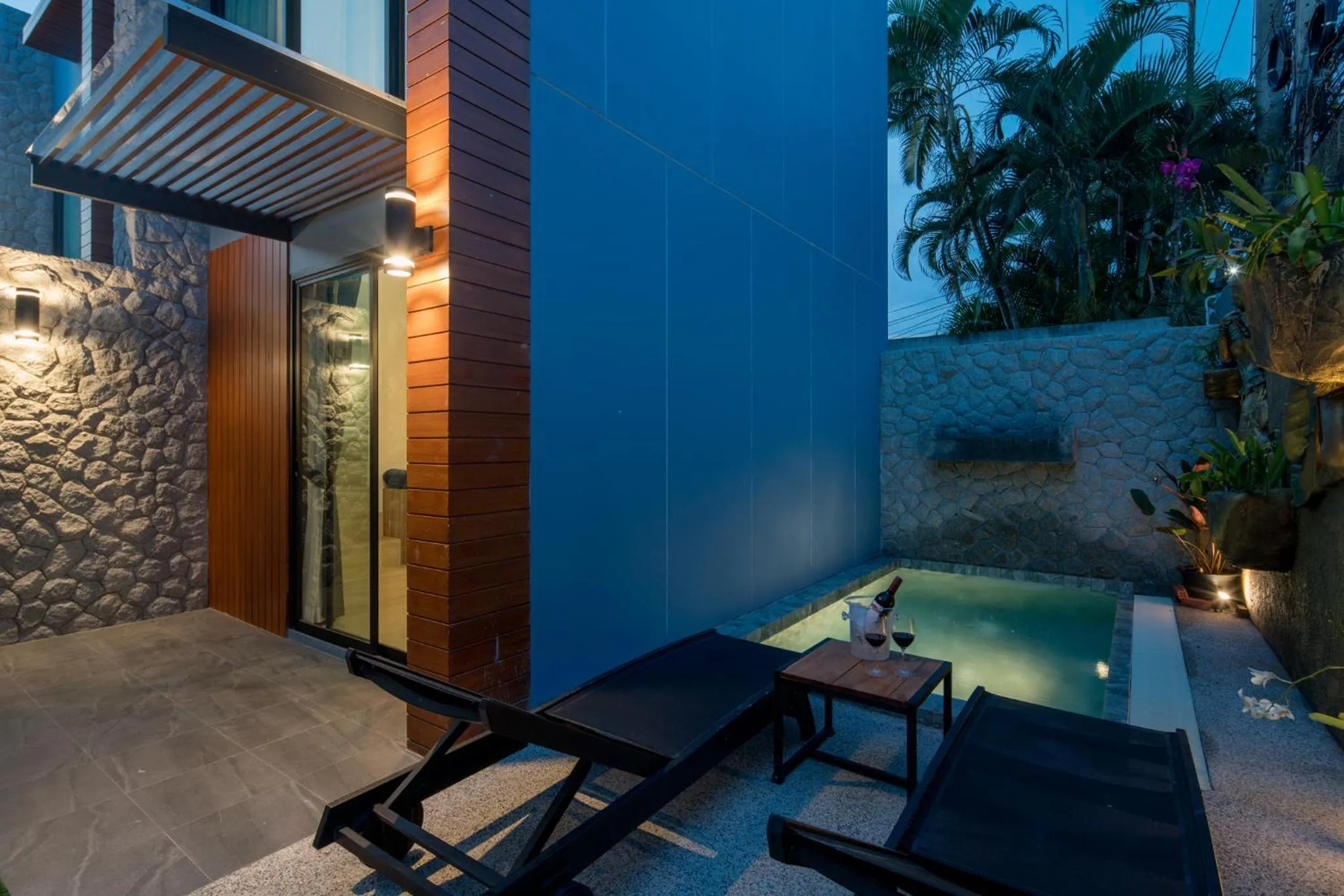 Peace Blue Naiharn Naturist Resort Phuket SHA Extra Plus