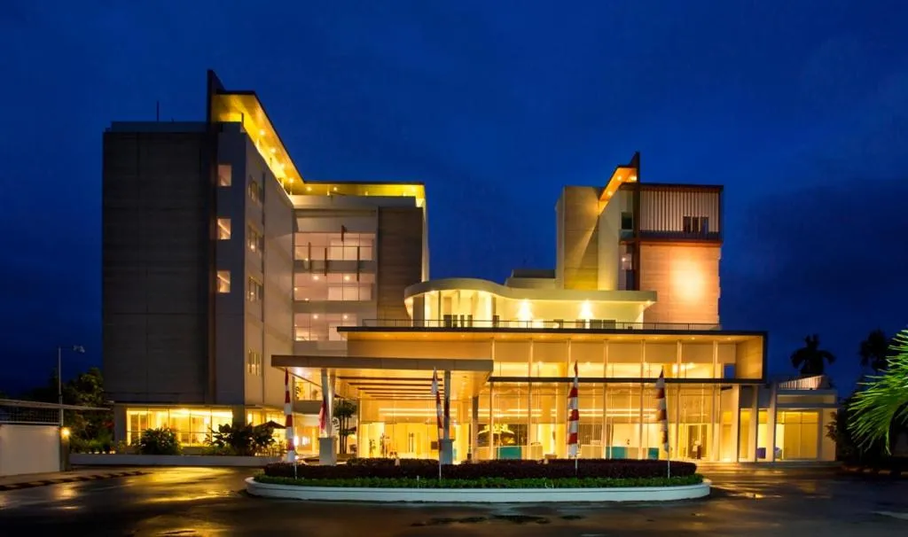 Horison Ultima Timika