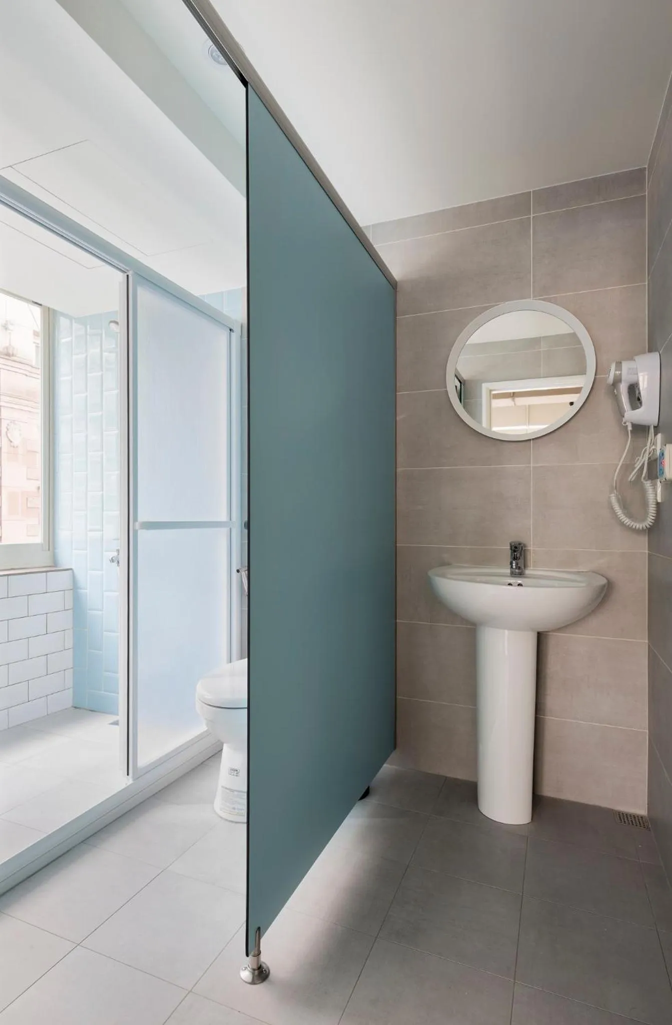 Photo of the whole room in 109台北旅館-台北109青旅 109 Taipei Hotel - Taipei 109 Hostel