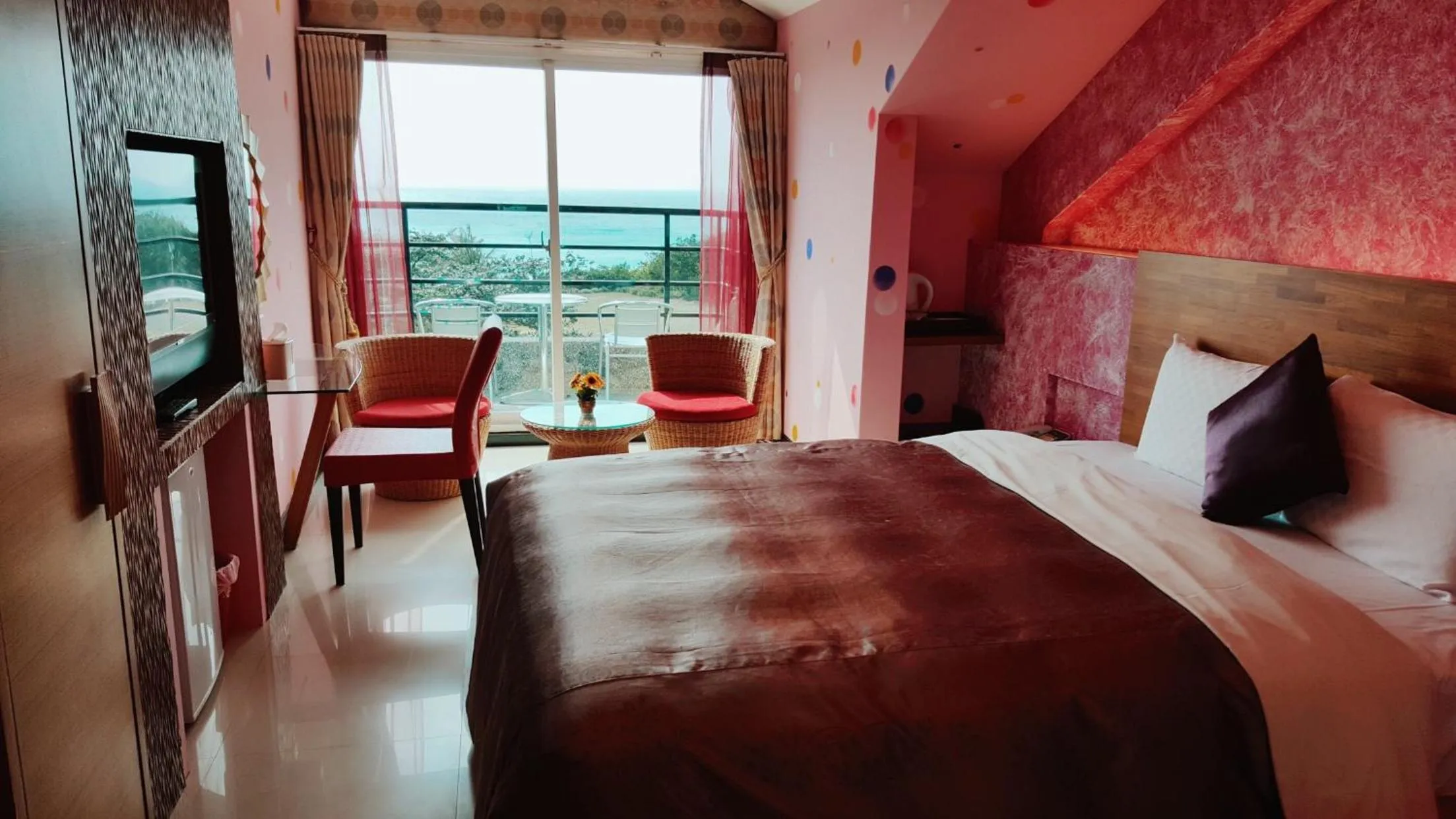 Photo of the whole room, Bed in Tranquil Sea Hotel