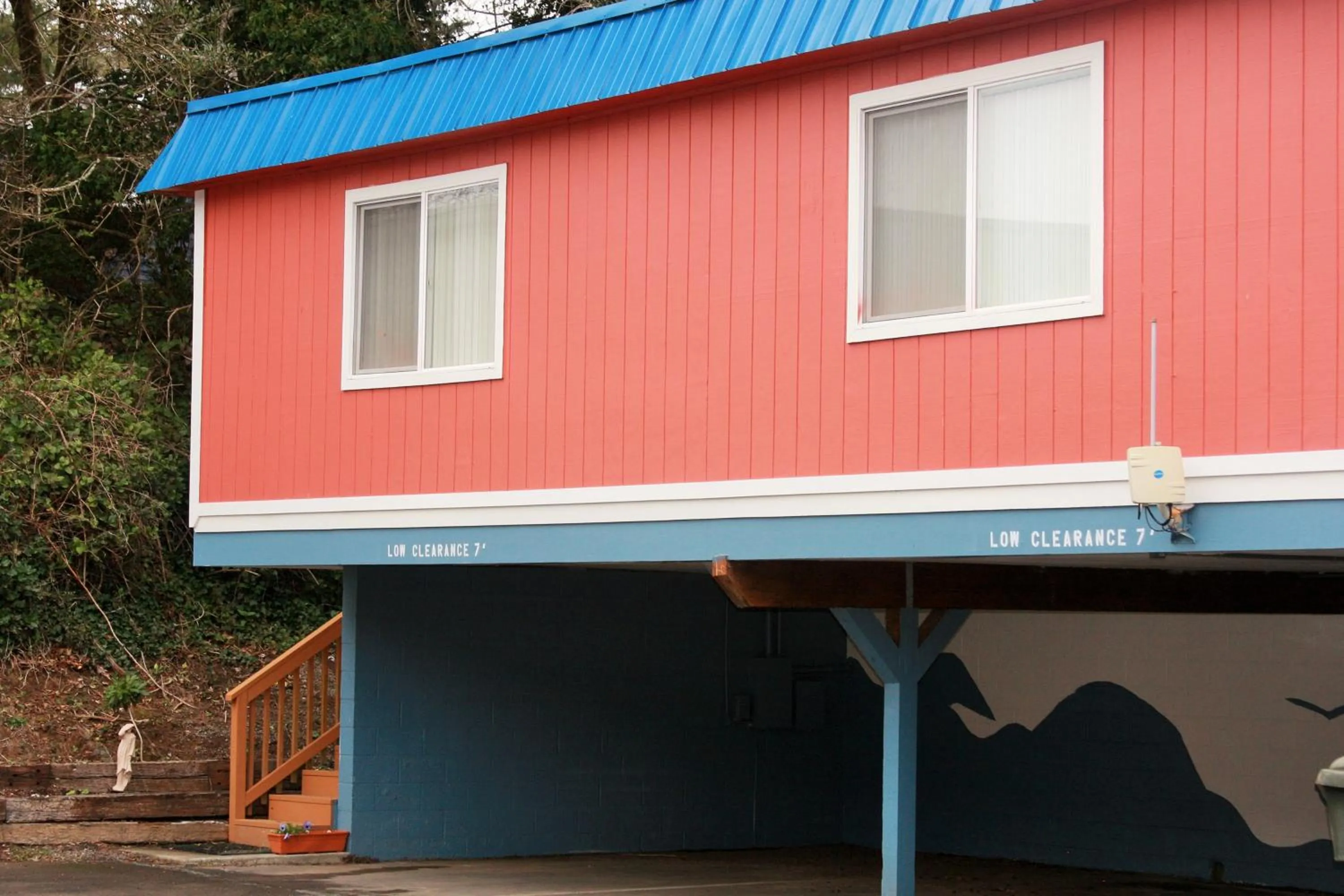 Facade/entrance in Heidi's Inn