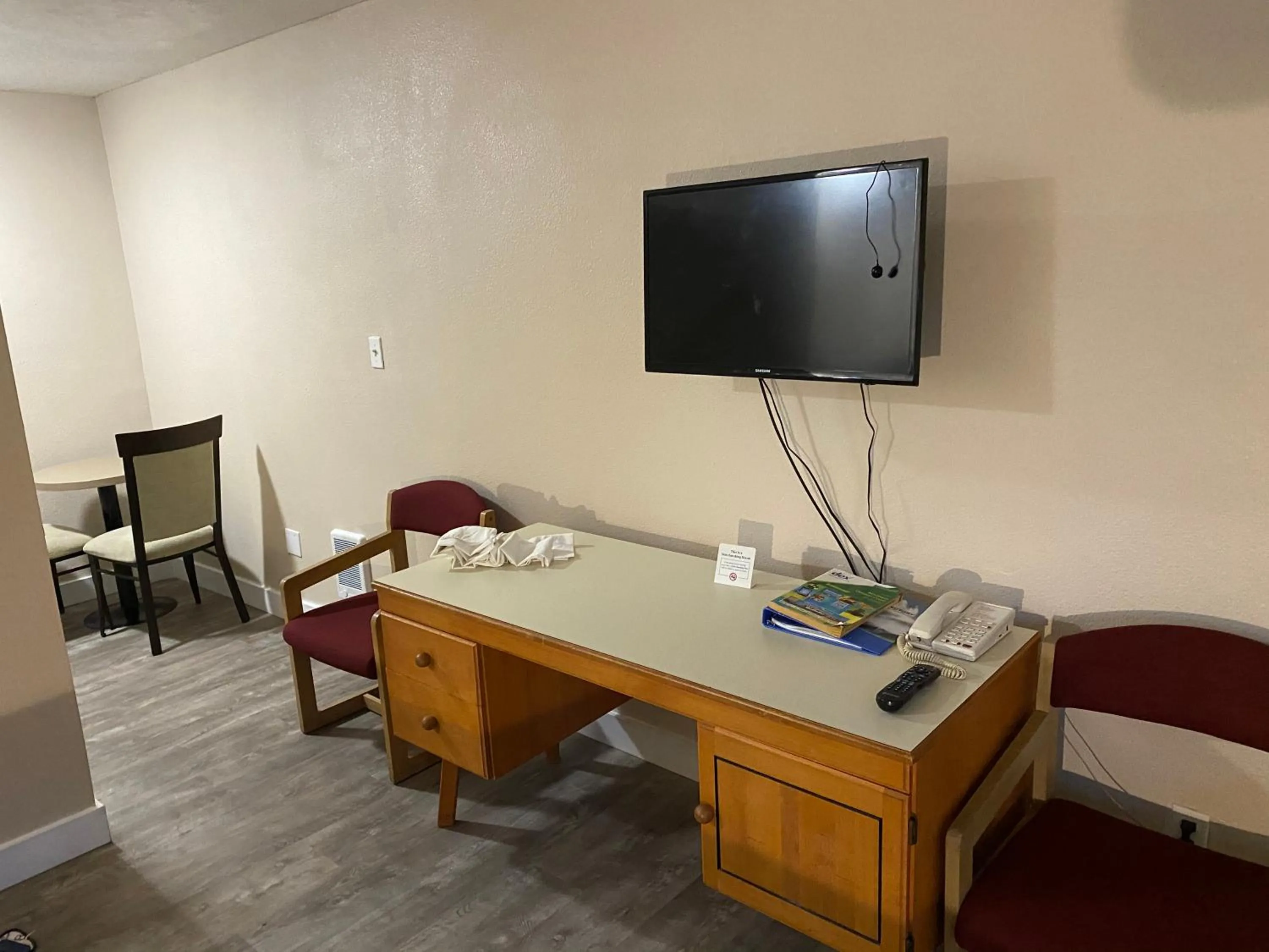 TV and multimedia in Heidi's Inn