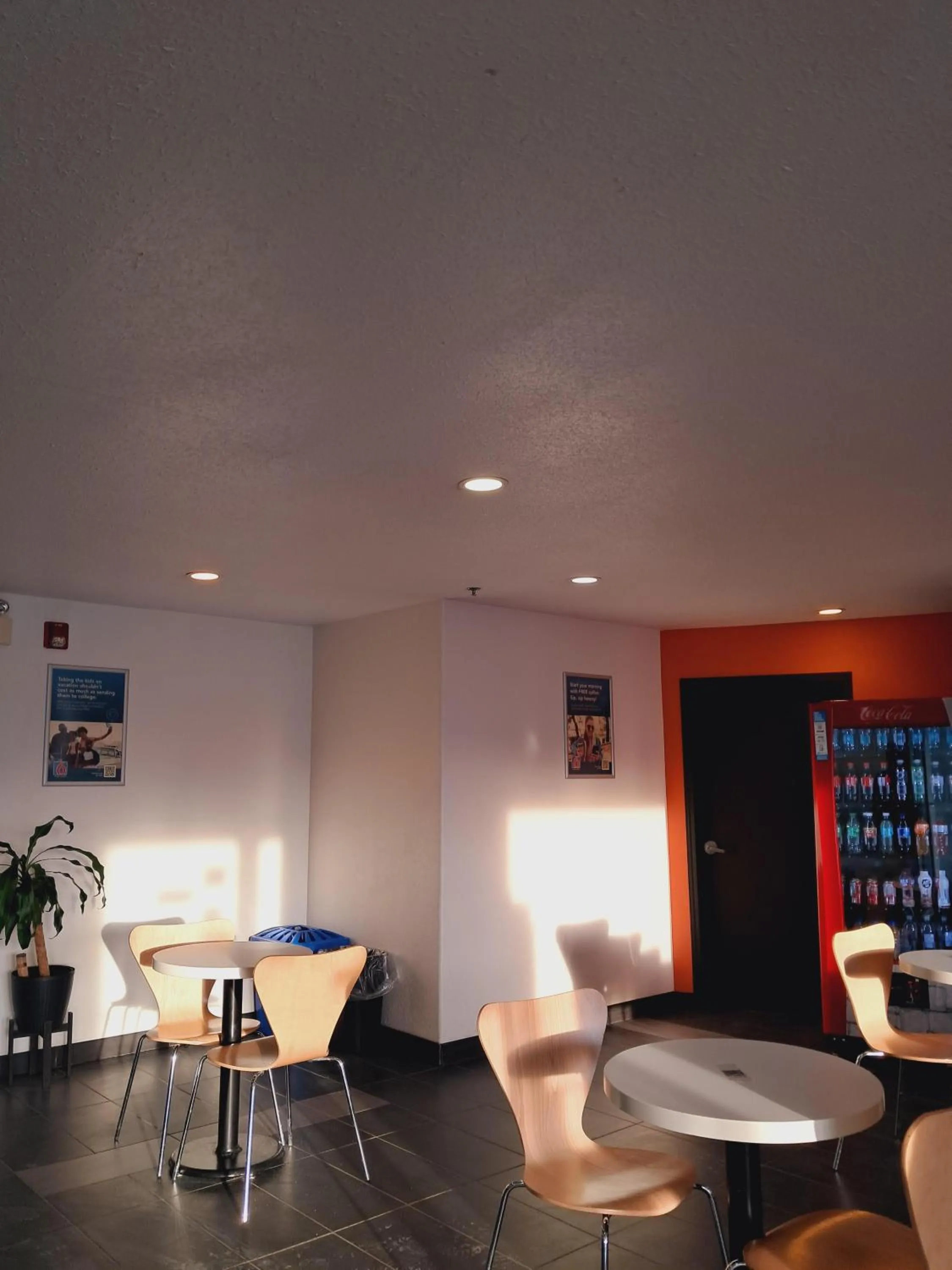 Seating area in Motel 6-Regina, SK