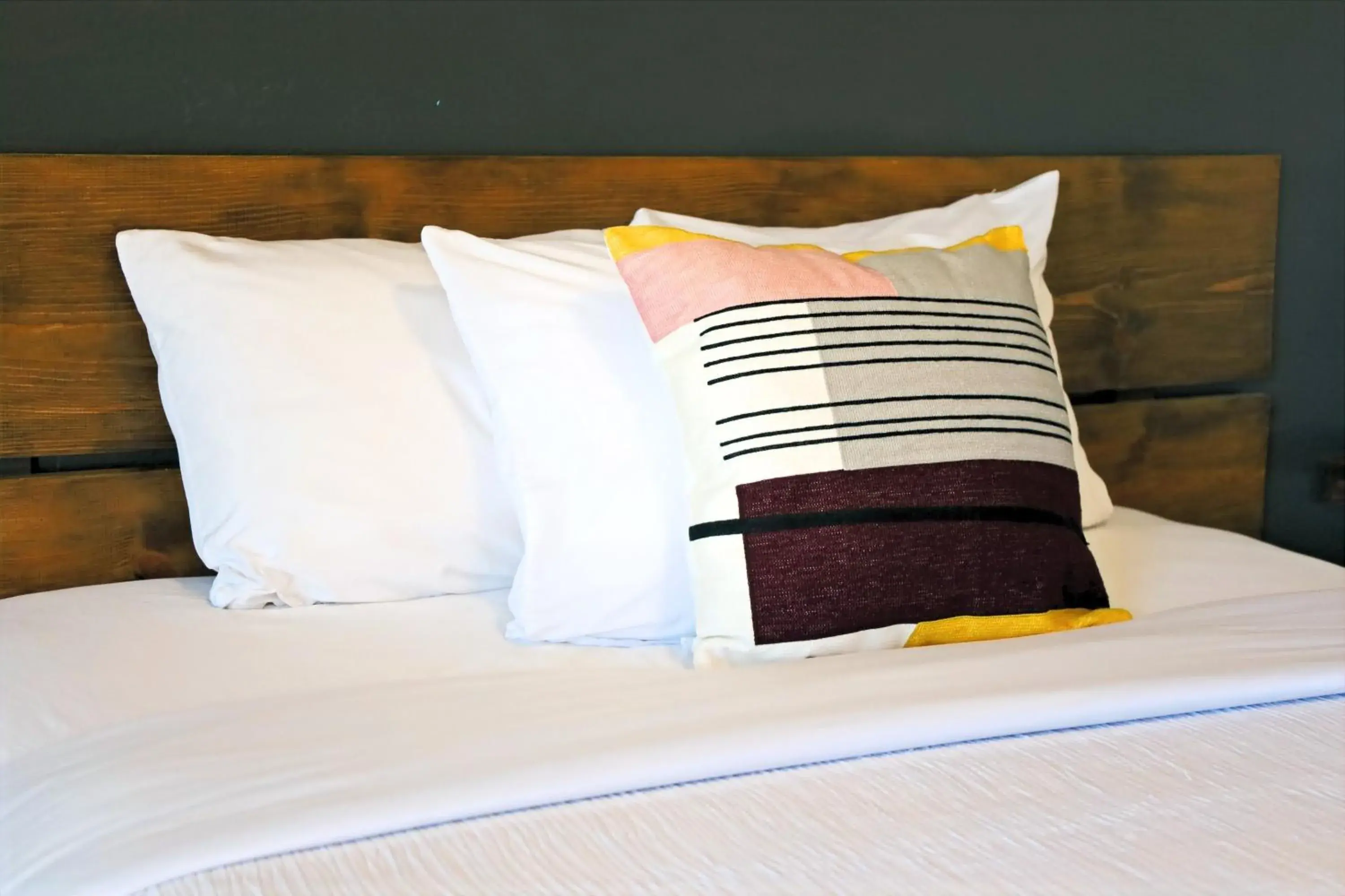 Decorative detail, Bed in City Center Motel Decorative detail, Bed in City Center Motel