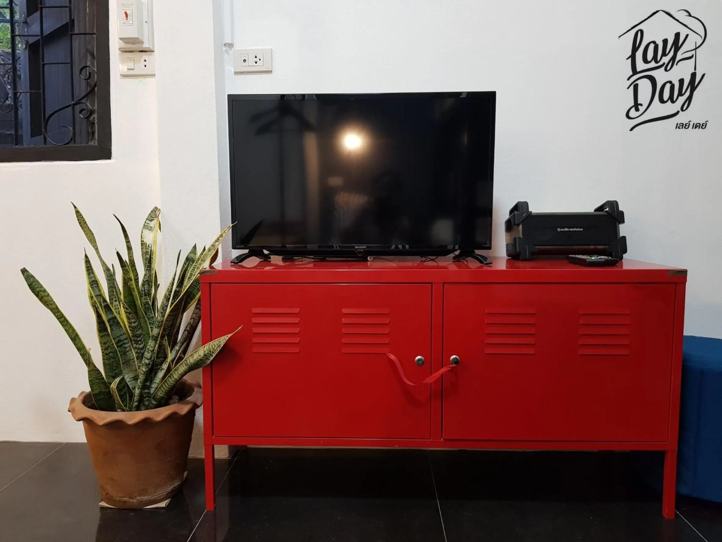 TV and multimedia in Lay Day