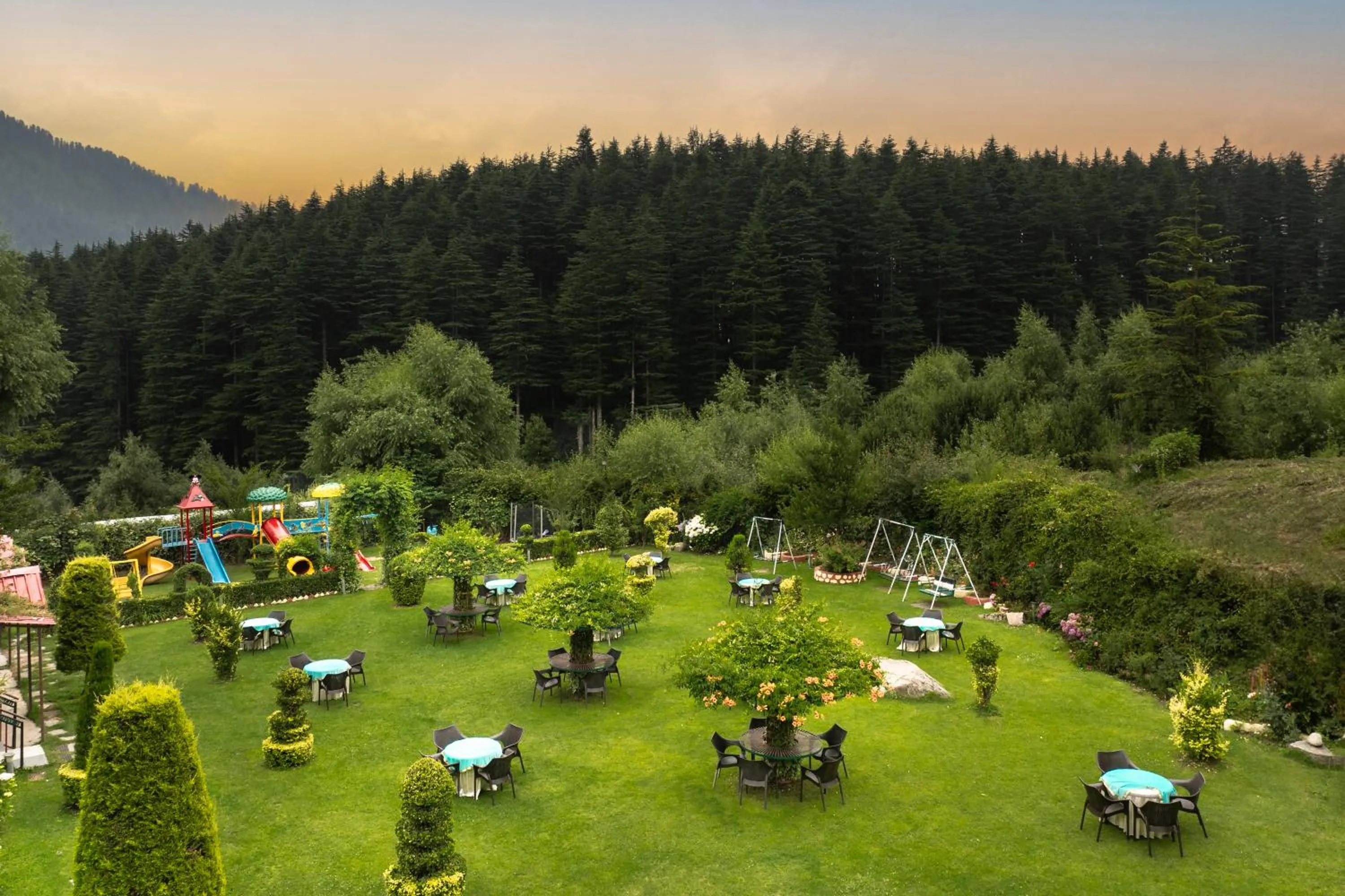 Snow Valley Resorts & Spa Manali