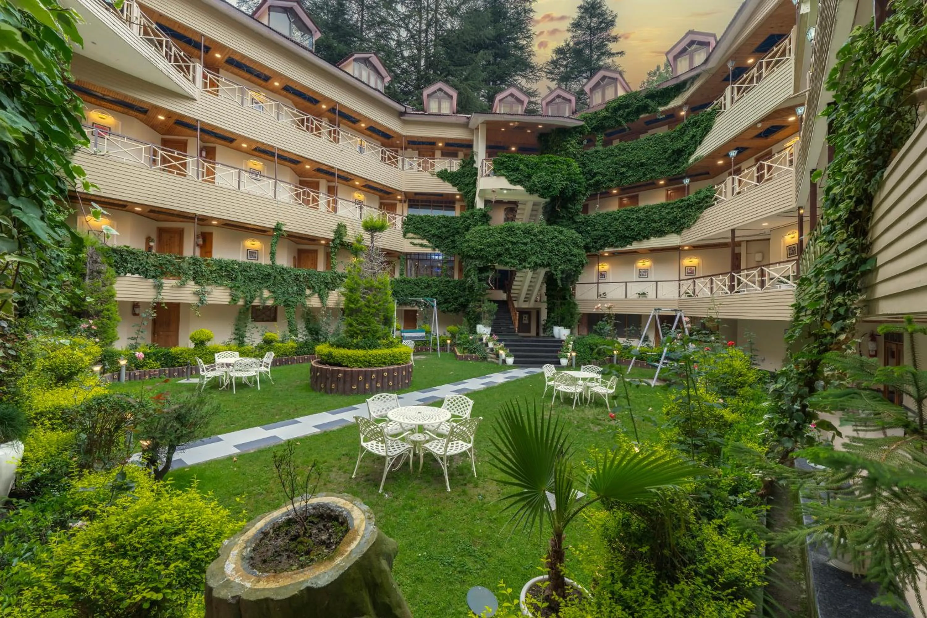 Snow Valley Resorts & Spa Manali
