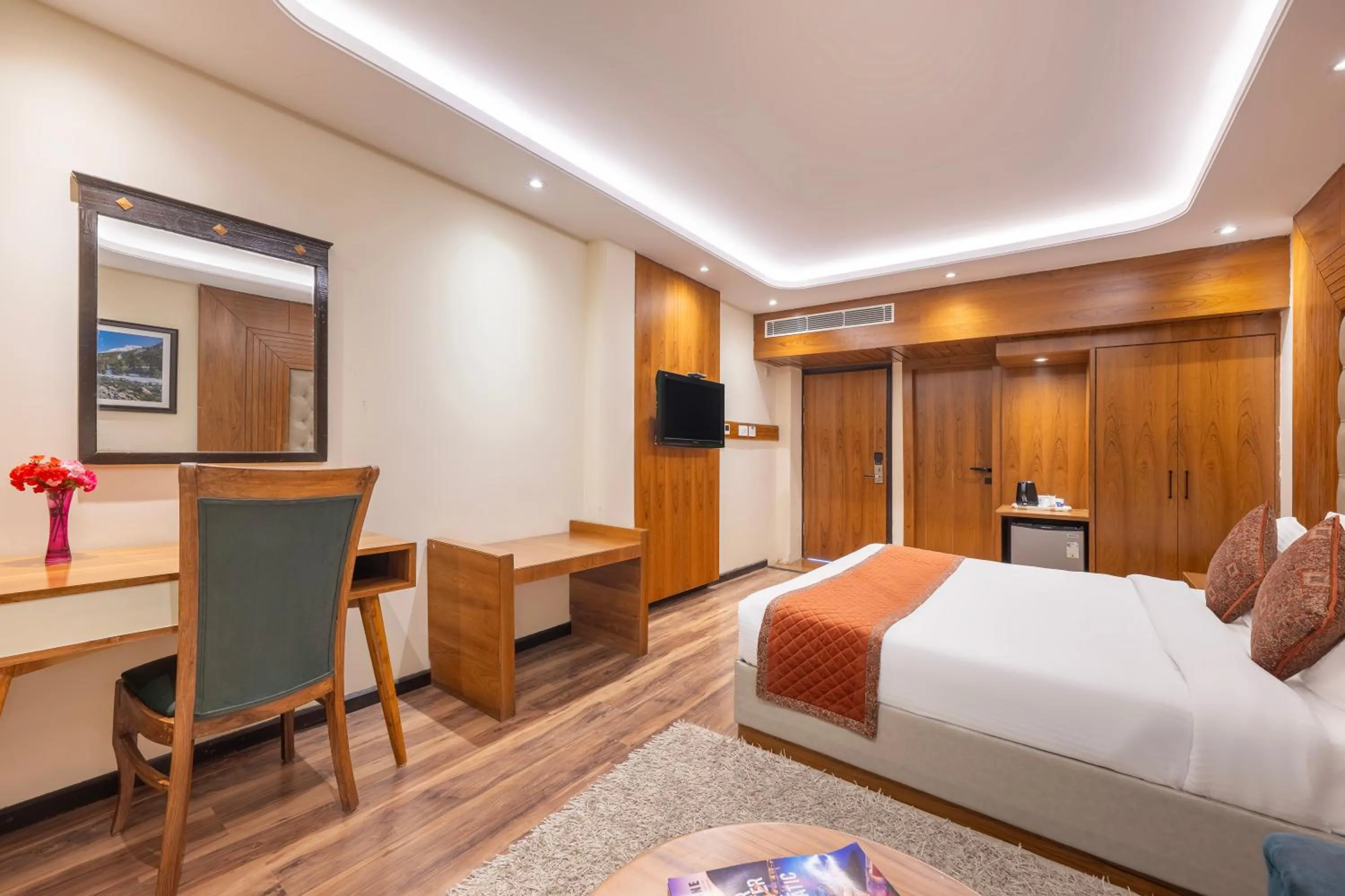 Bed in Snow Valley Resorts & Spa Manali