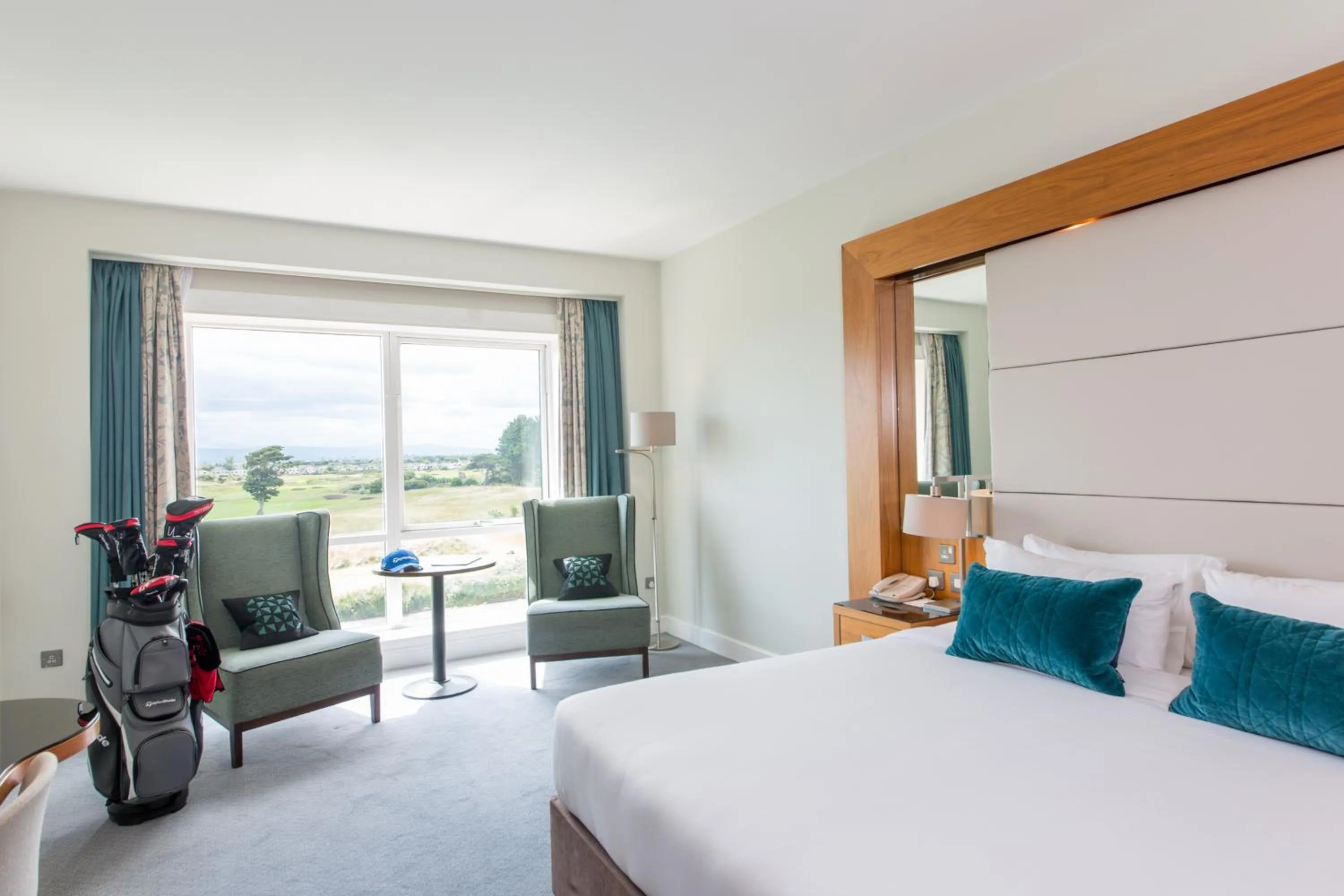 Bedroom, Bed in Portmarnock Resort & Jameson Golf Links