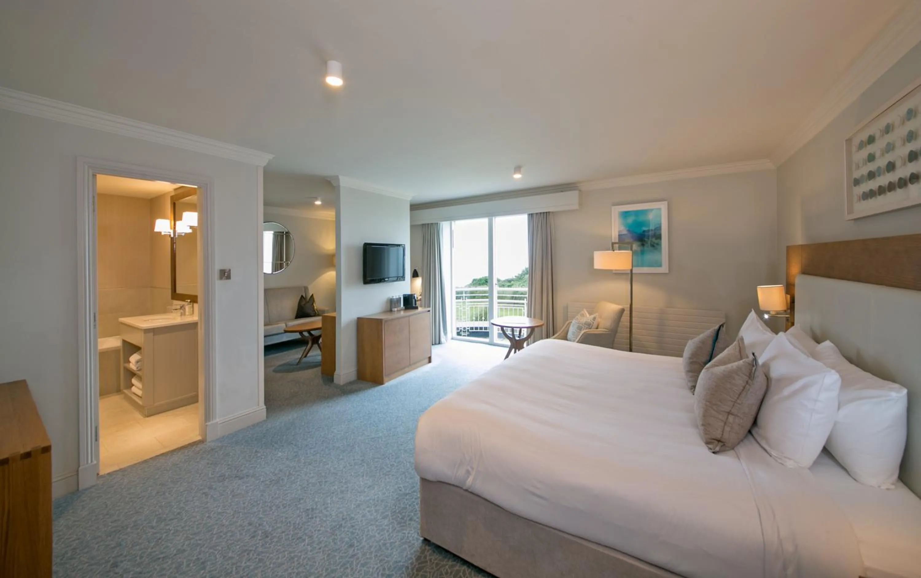 Bedroom, Bed in Portmarnock Resort & Jameson Golf Links