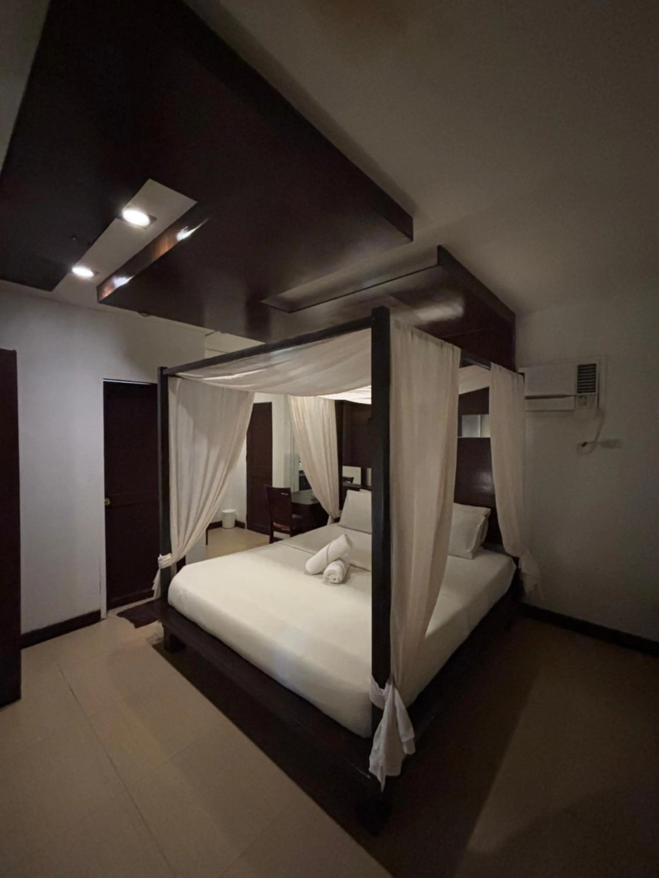 Bed in Seabird International Resort