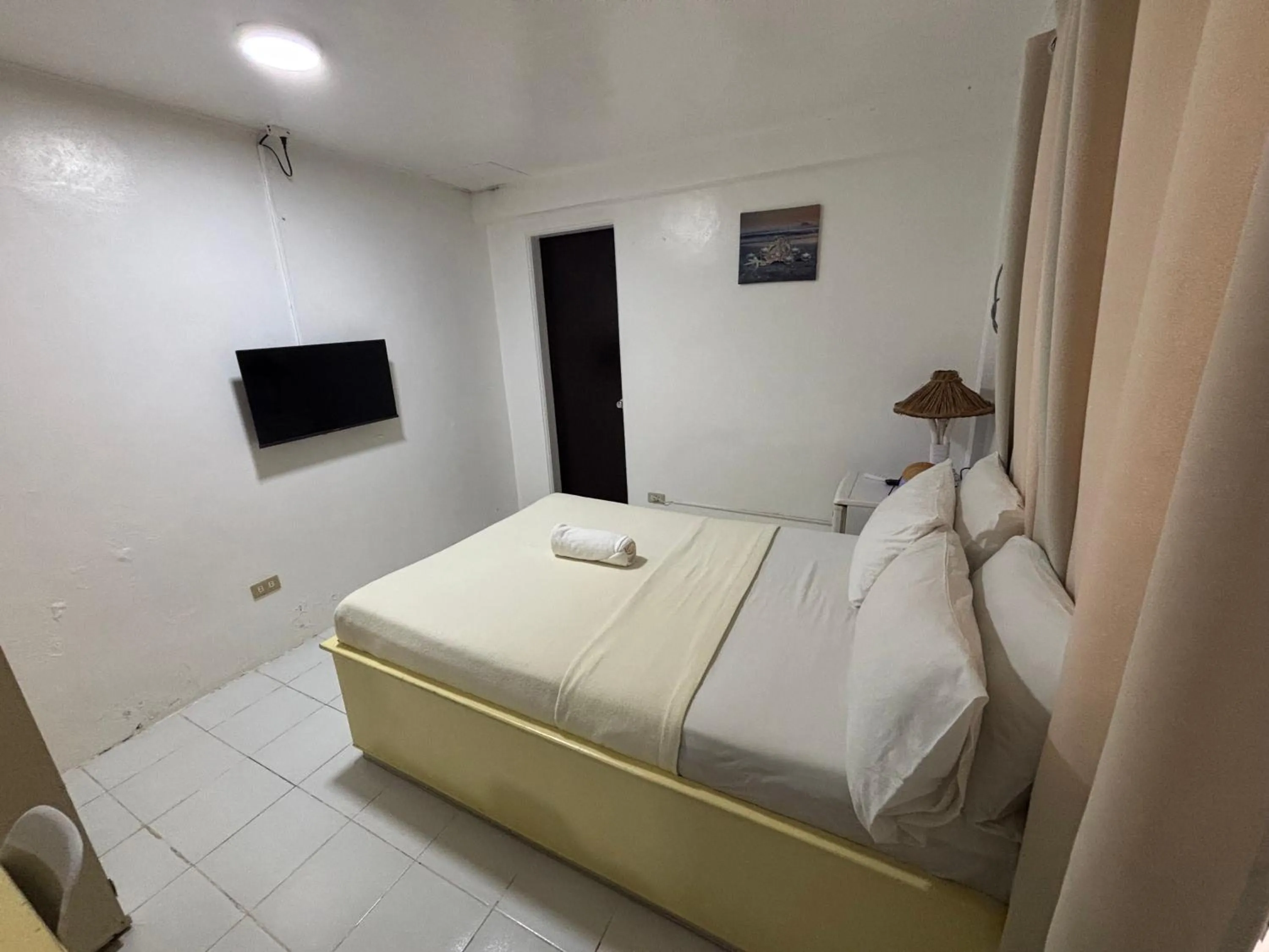 Bed in Seabird International Resort