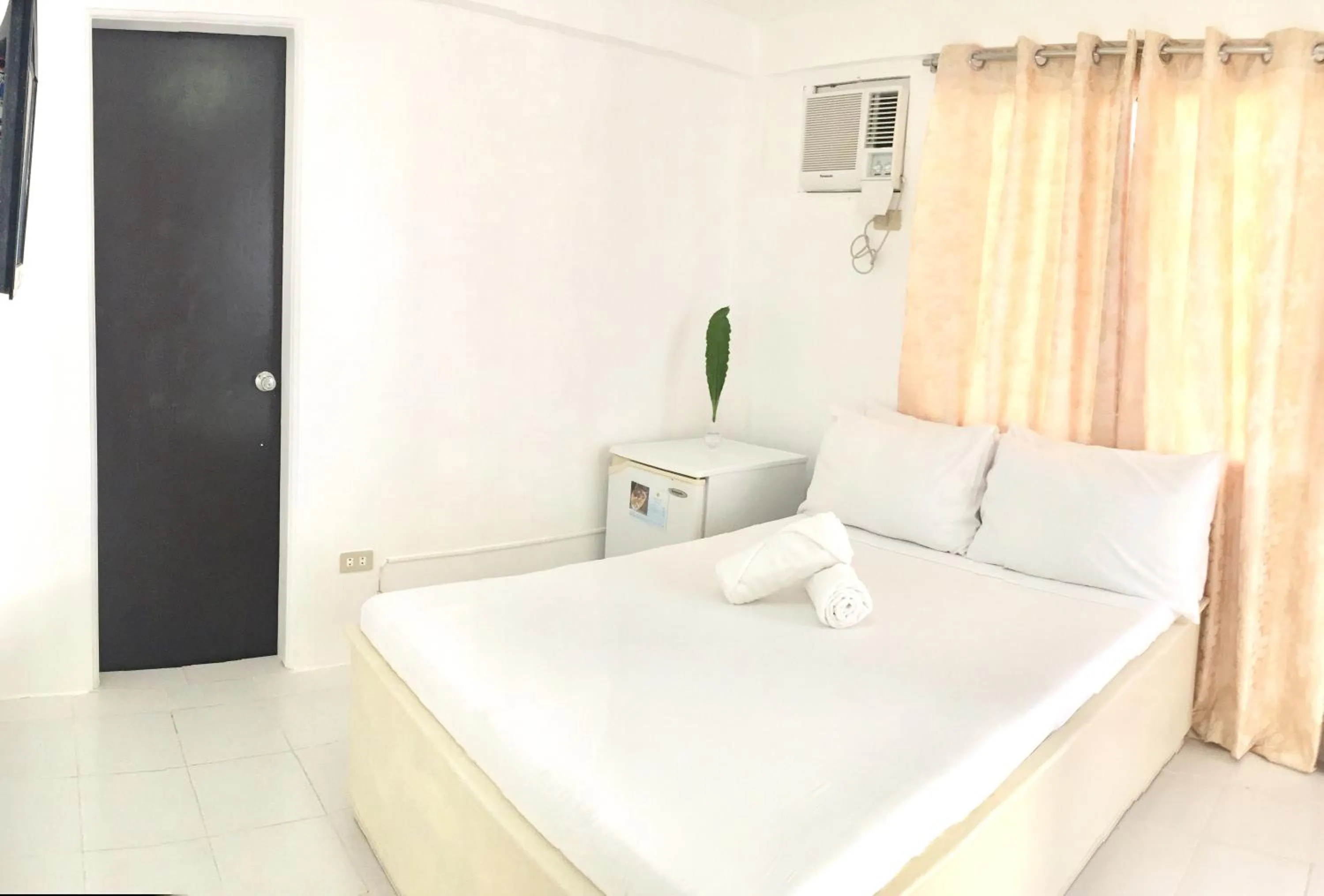 Bed in Seabird International Resort