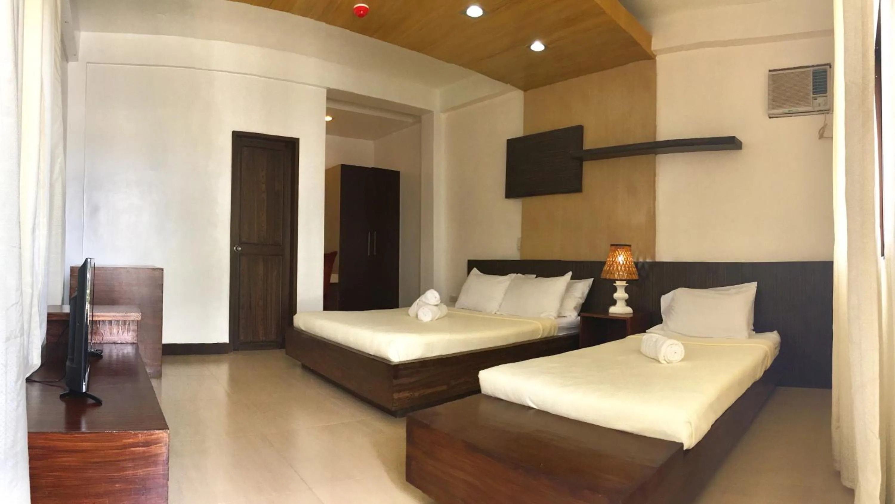 Bed in Seabird International Resort