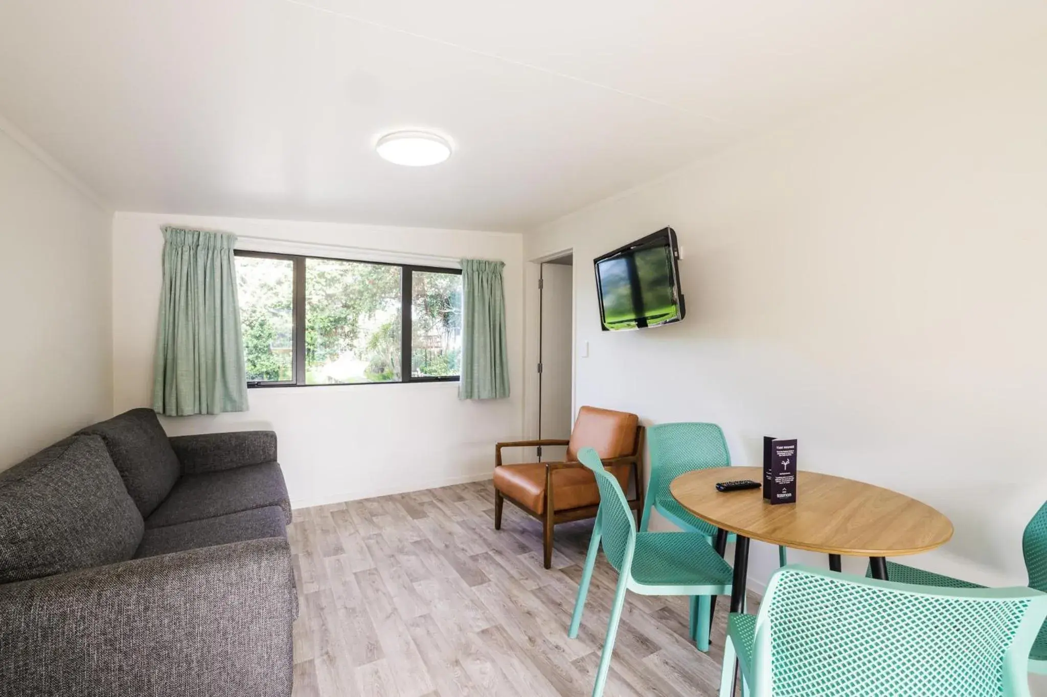 Double Room in Tasman Holiday Parks - Waihi Beach Double Room in Tasman Holiday Parks - Waihi Beach