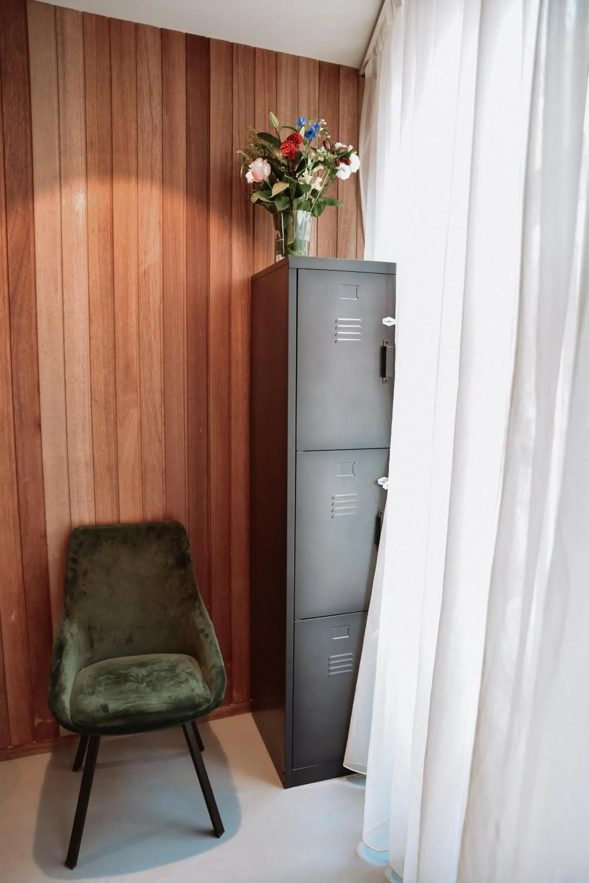 Seating area in Durty Nelly's Inn