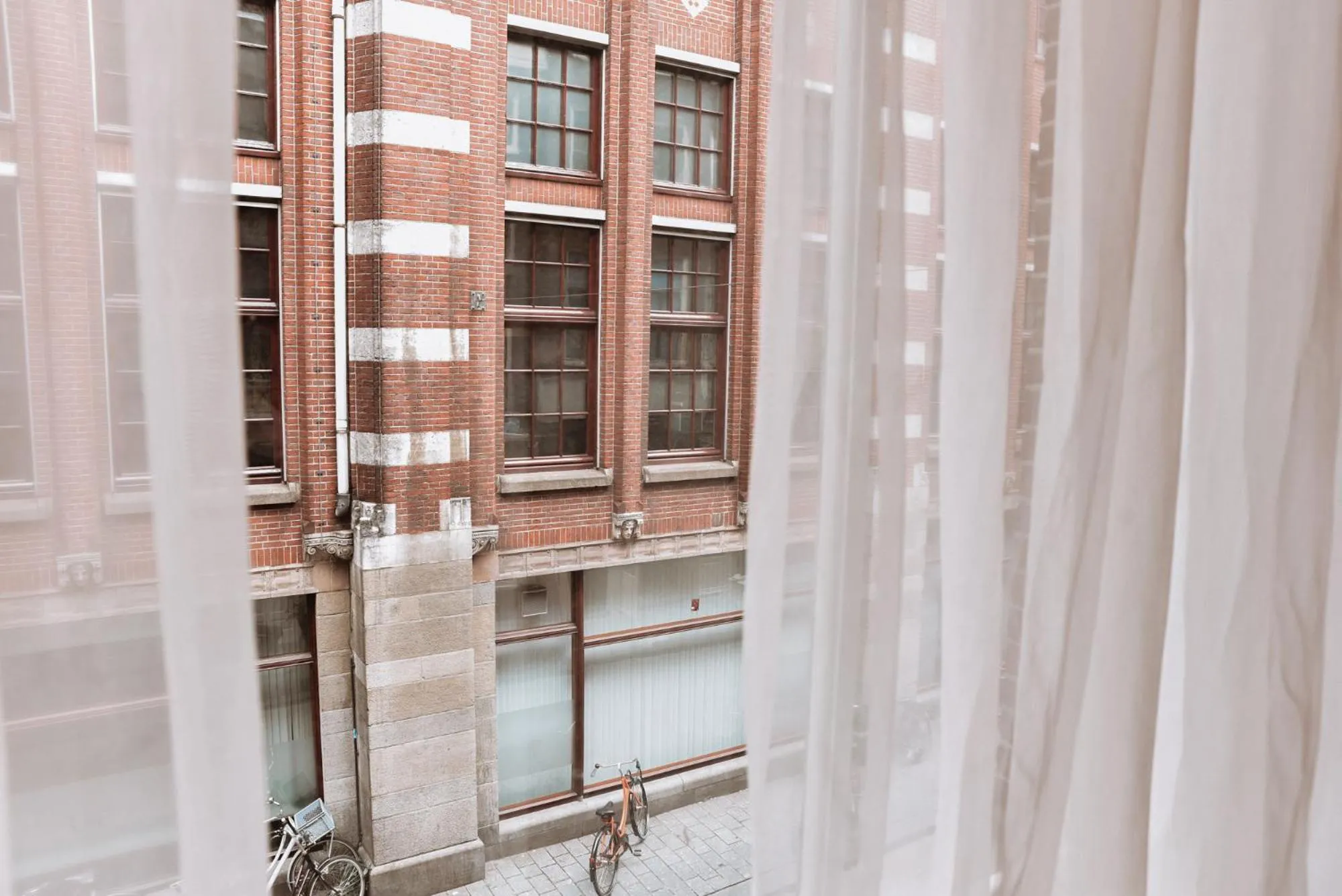 Street view in Durty Nelly's Inn