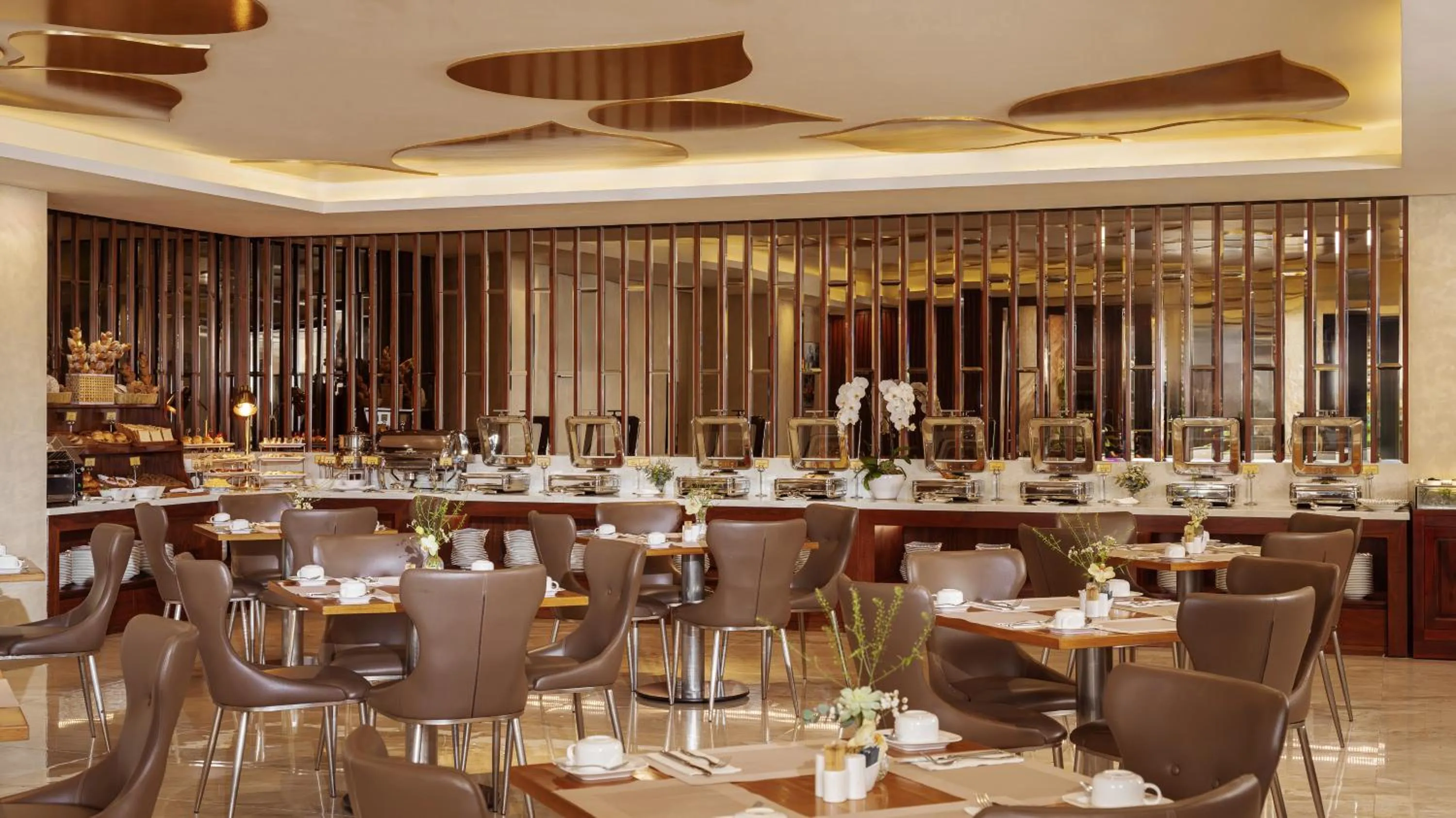 Breakfast in Orchids Saigon Hotel