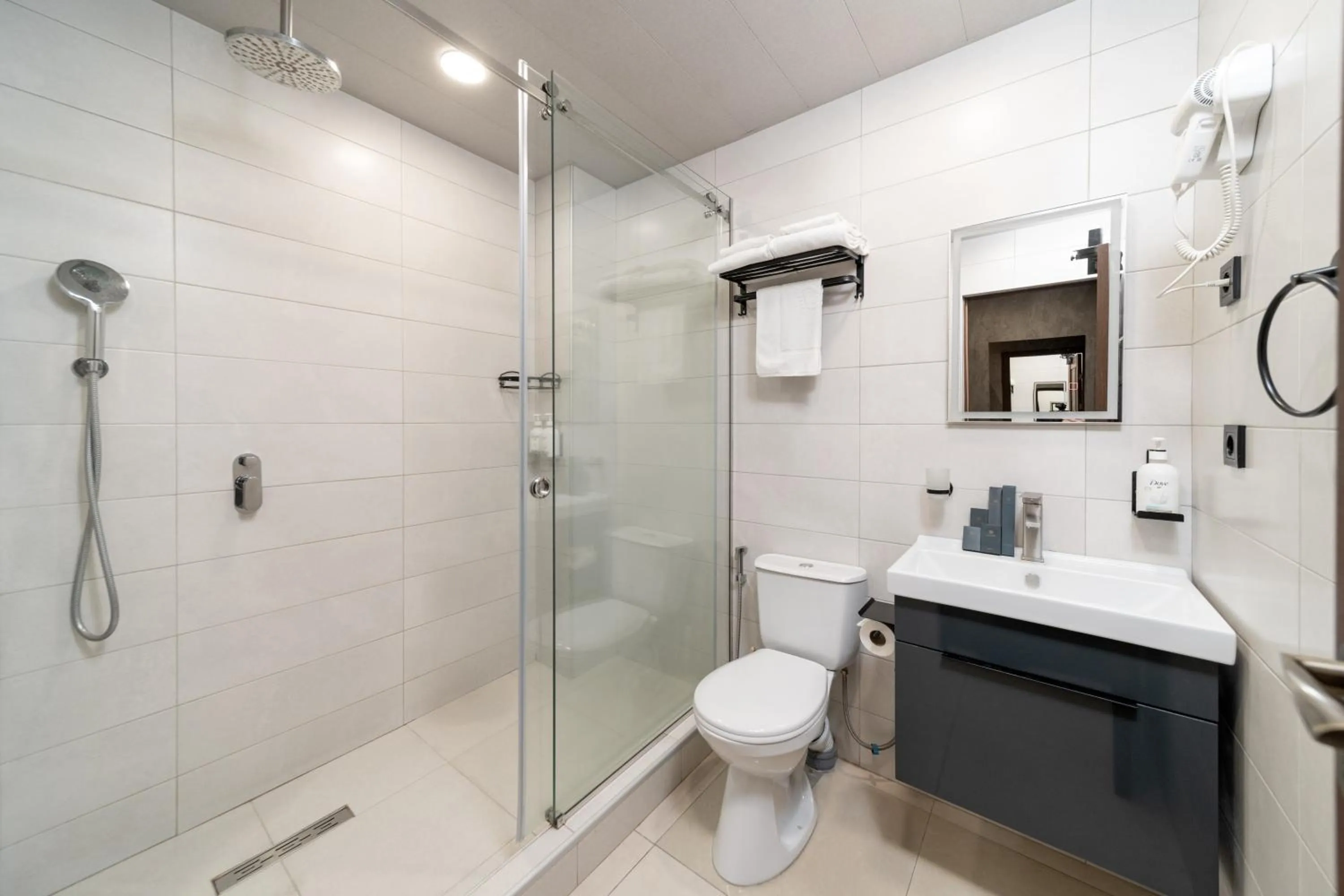 Shower in Inga Hotel Yerevan