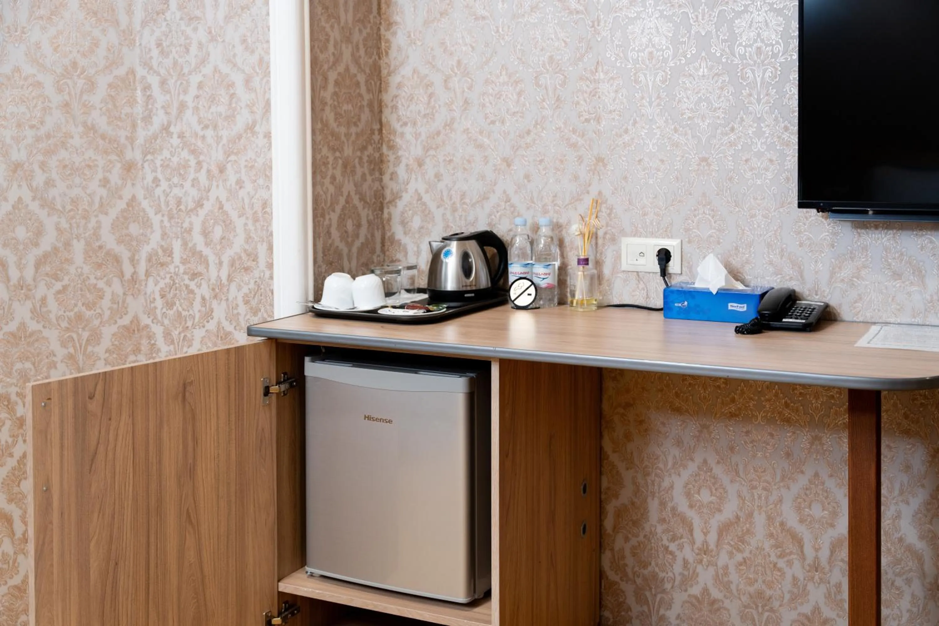 Coffee/tea facilities in Inga Hotel Yerevan