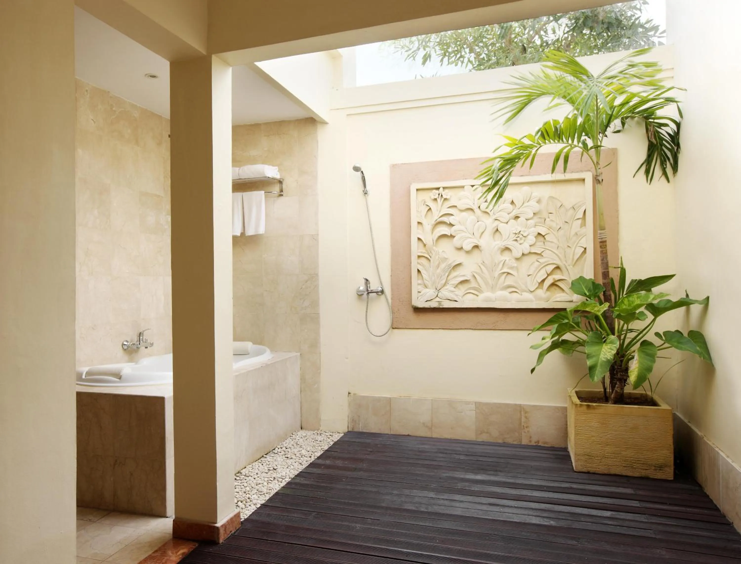 Bathroom in Best Western Kuta Villa
