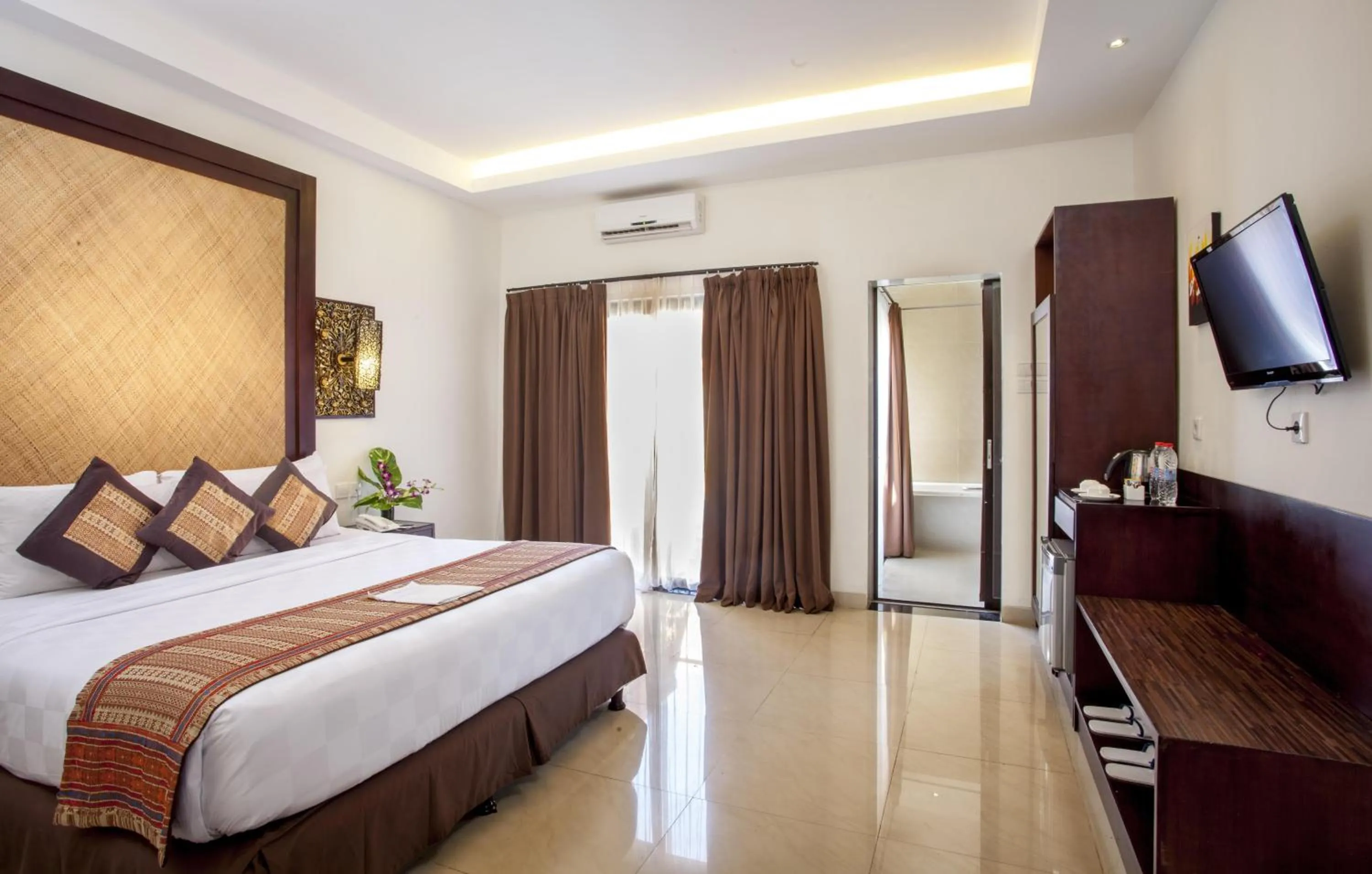Bedroom, Bed in Best Western Kuta Villa