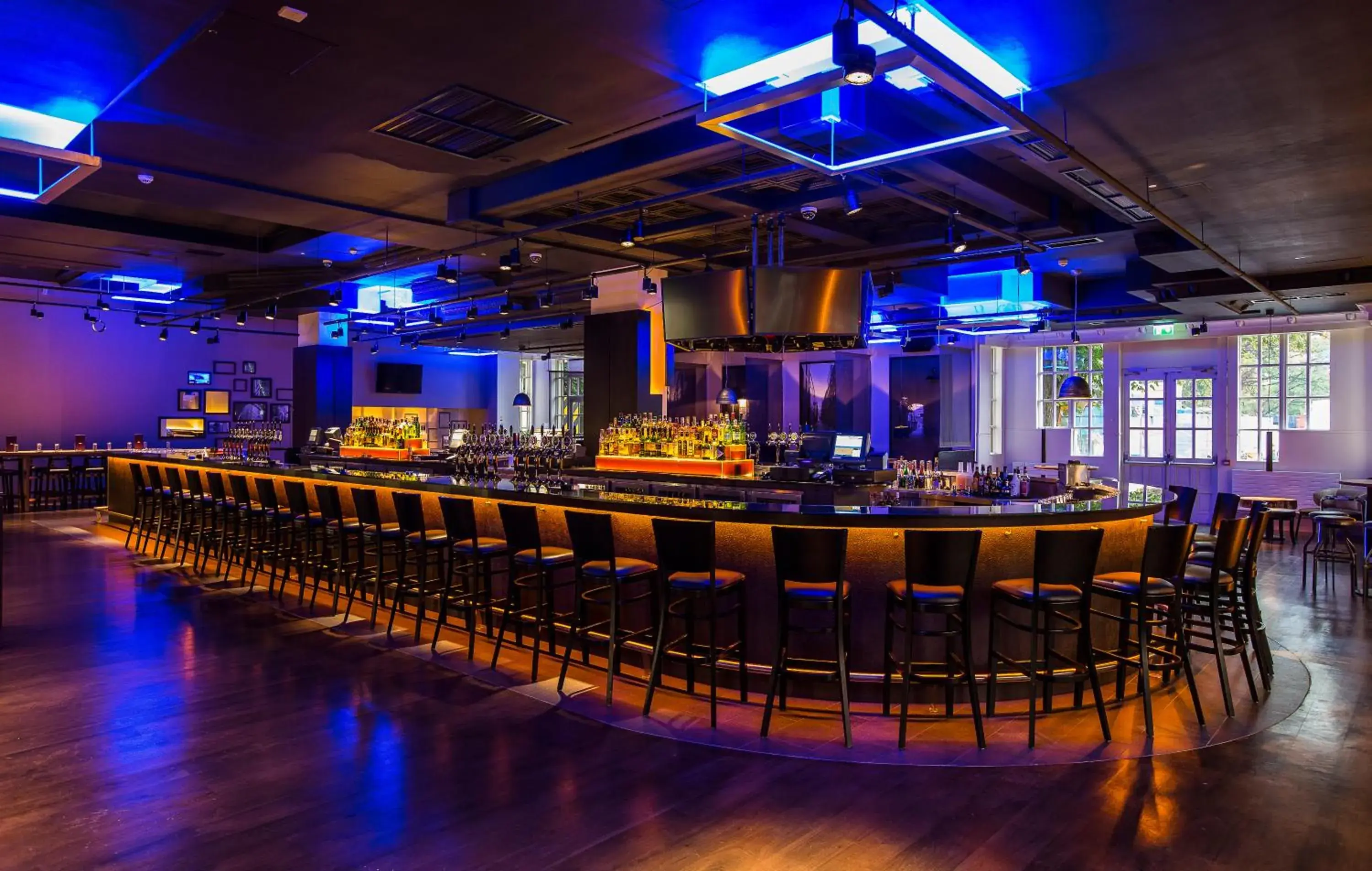 Lounge or bar in Clayton Hotel Burlington Road Lounge or bar in Clayton Hotel Burlington Road