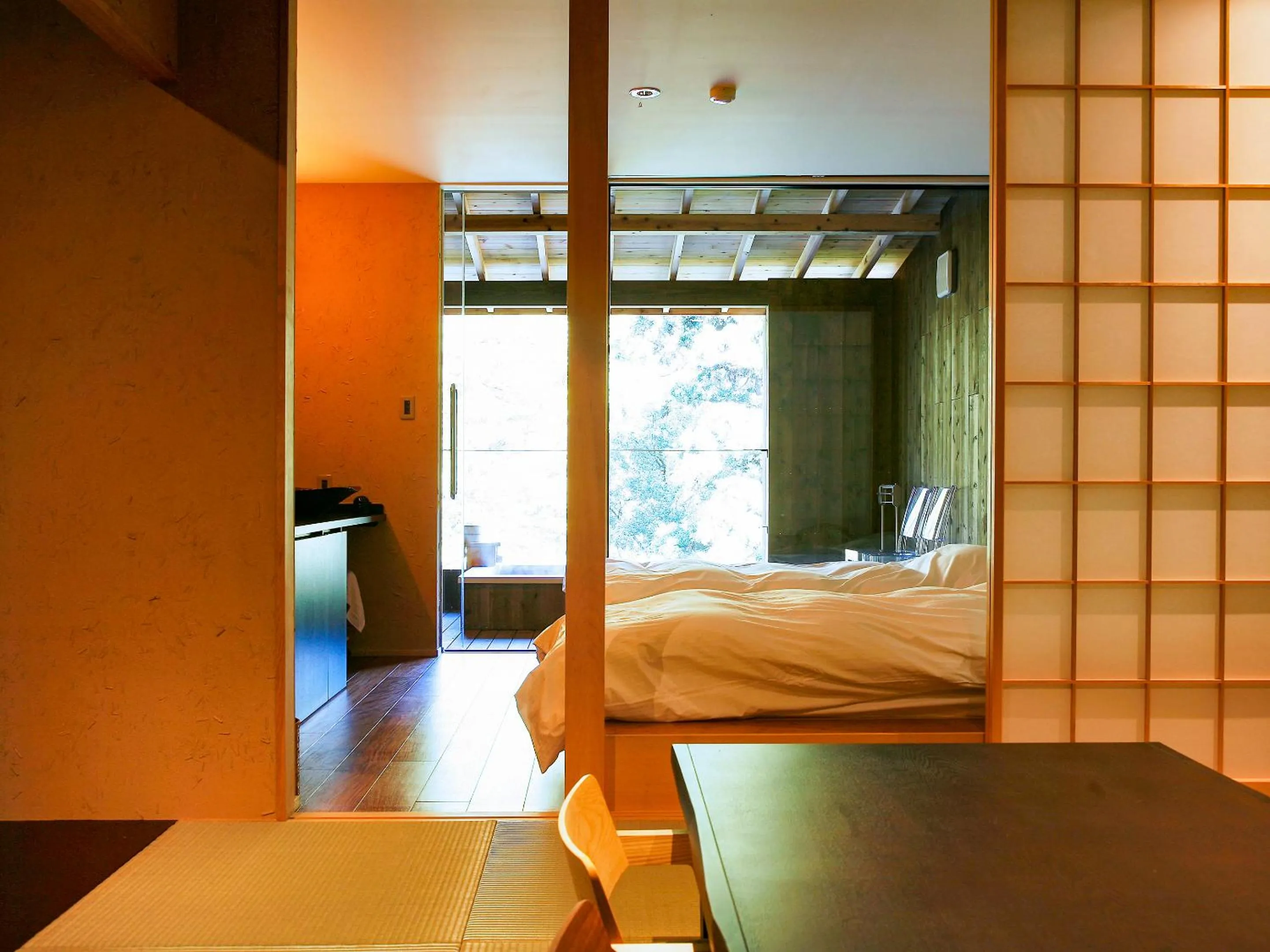 Photo of the whole room, Bed in Seikansou