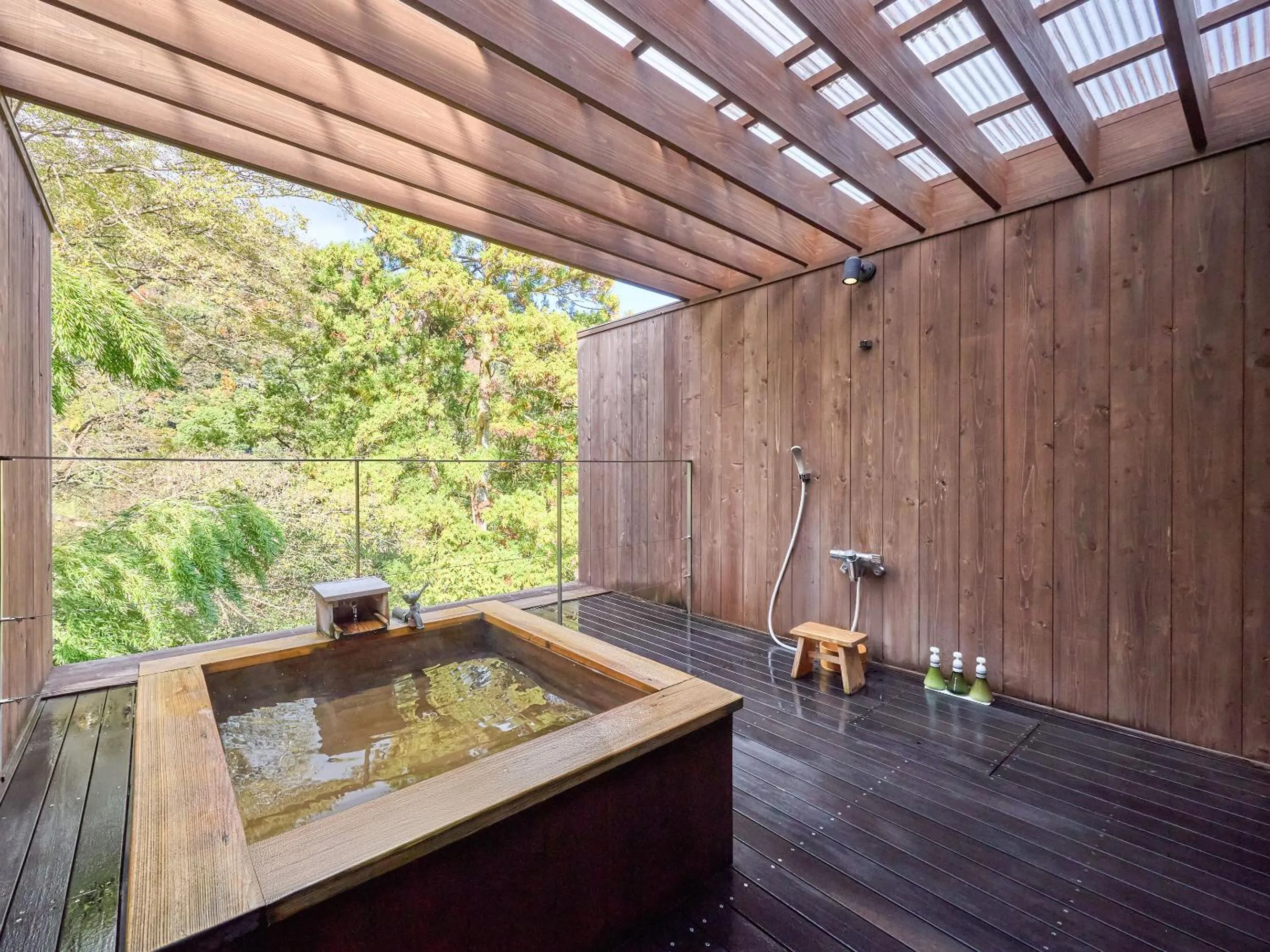 Hot Spring Bath in Seikansou