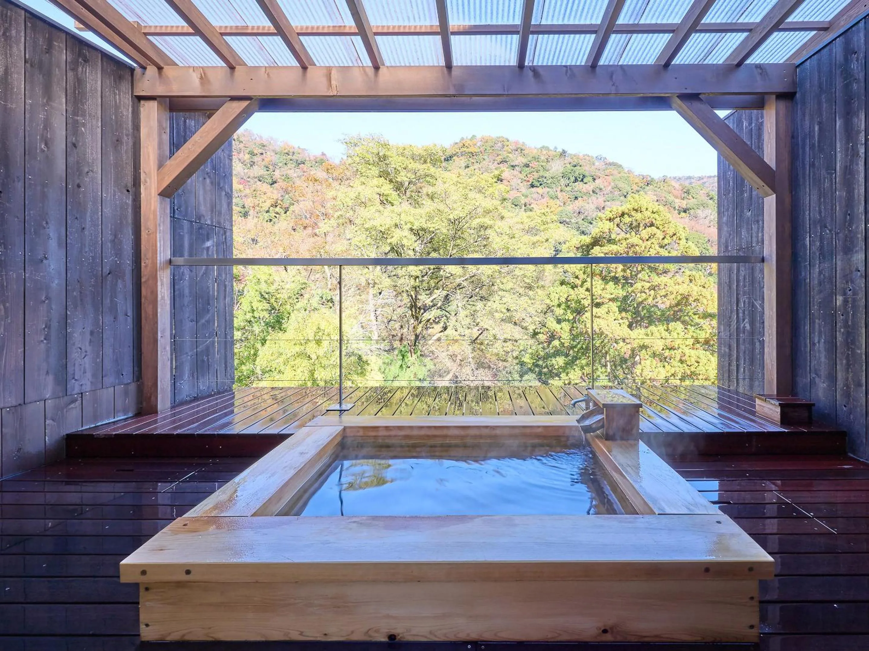 Hot Spring Bath in Seikansou