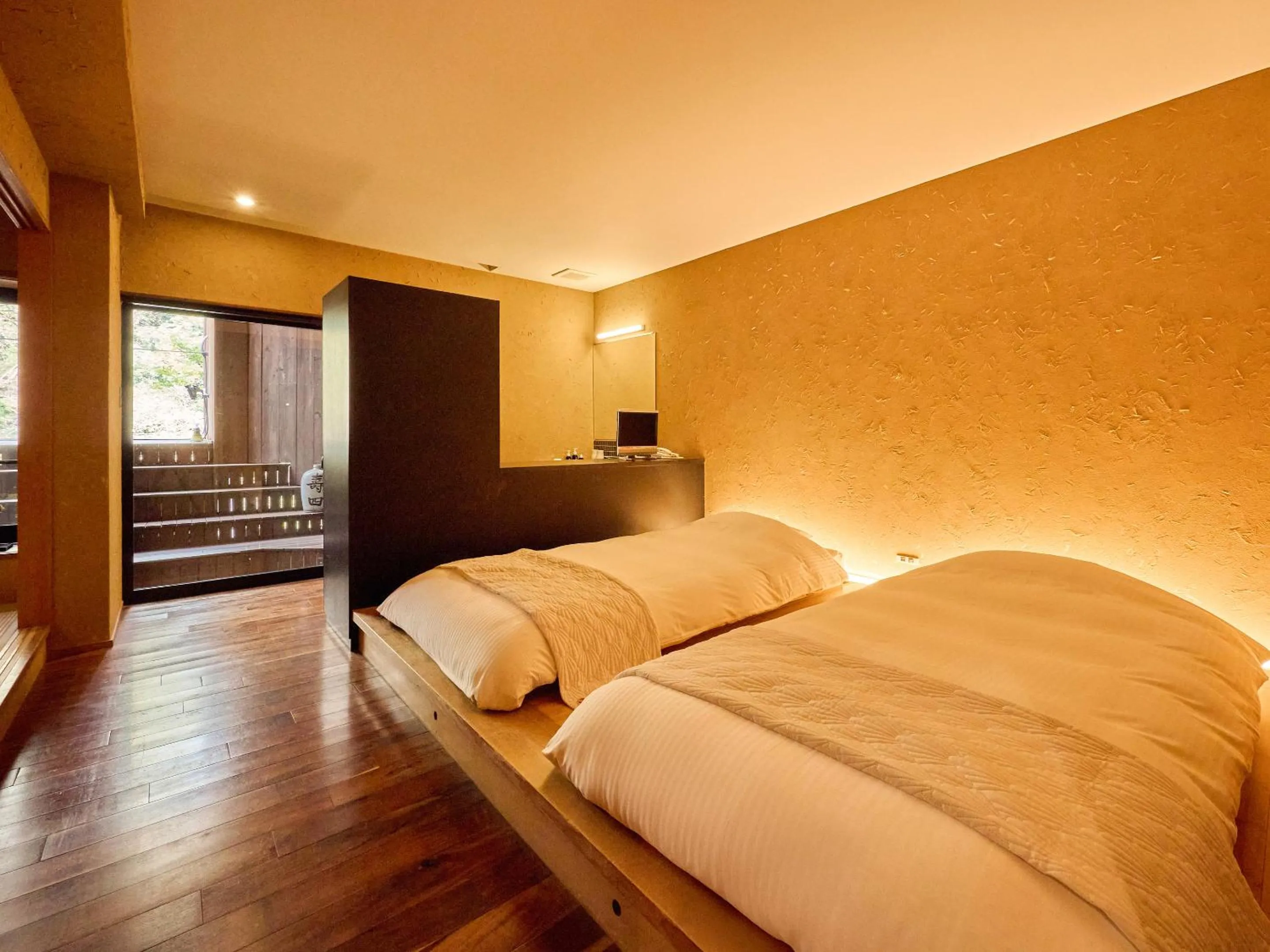 Photo of the whole room, Bed in Seikansou