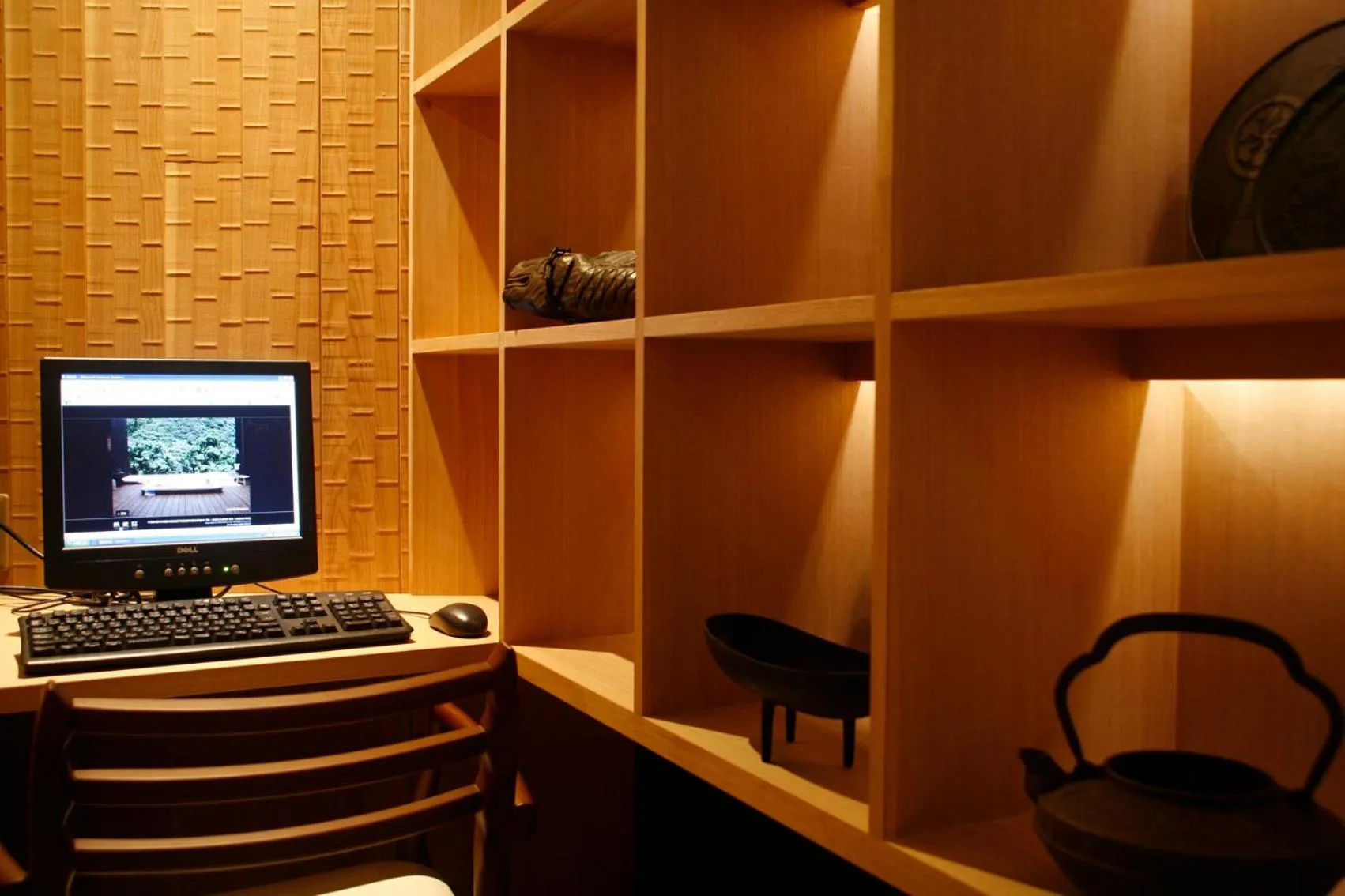 Business facilities in Seikansou