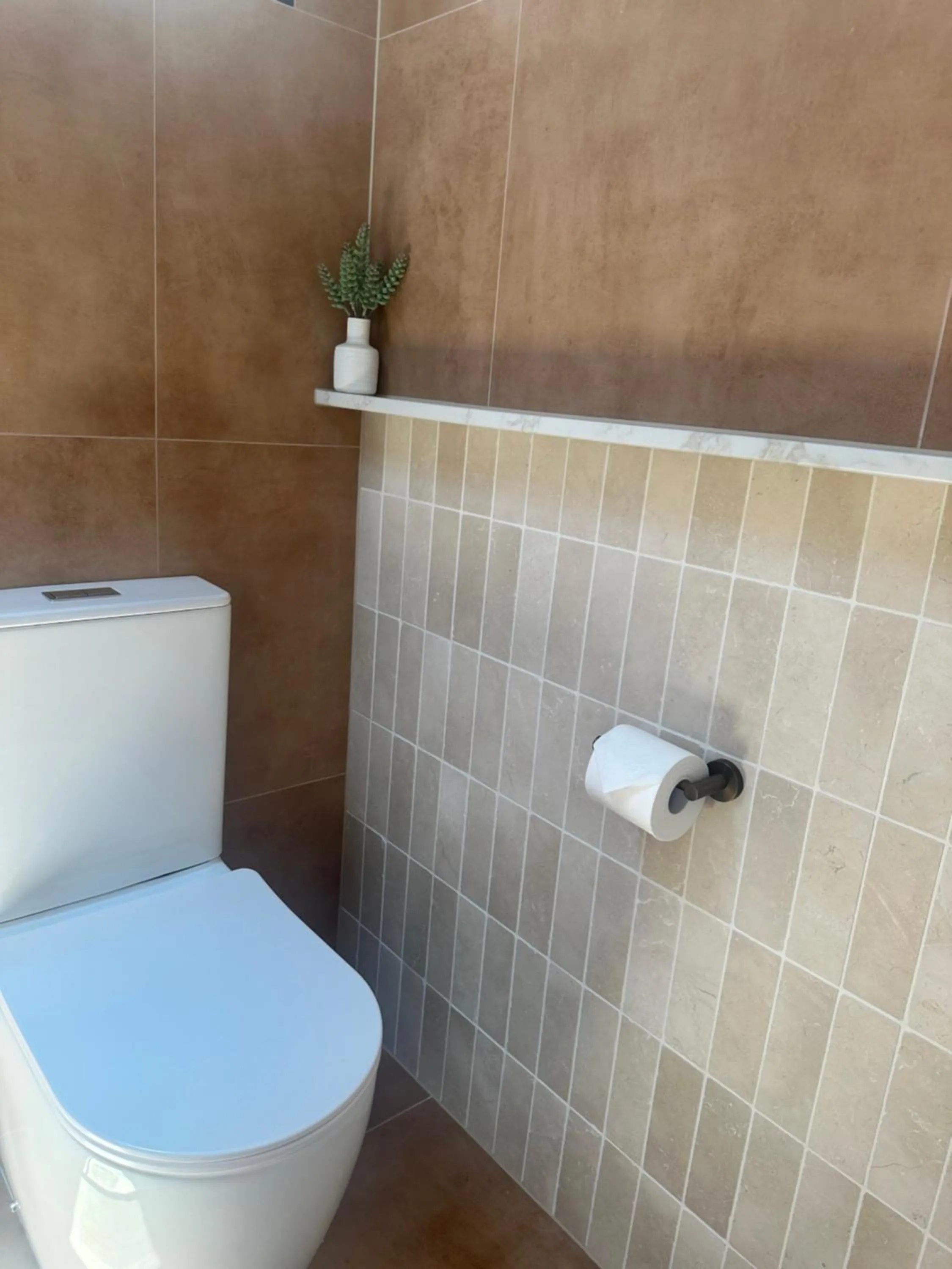 Toilet in Pacific Sun Bargara