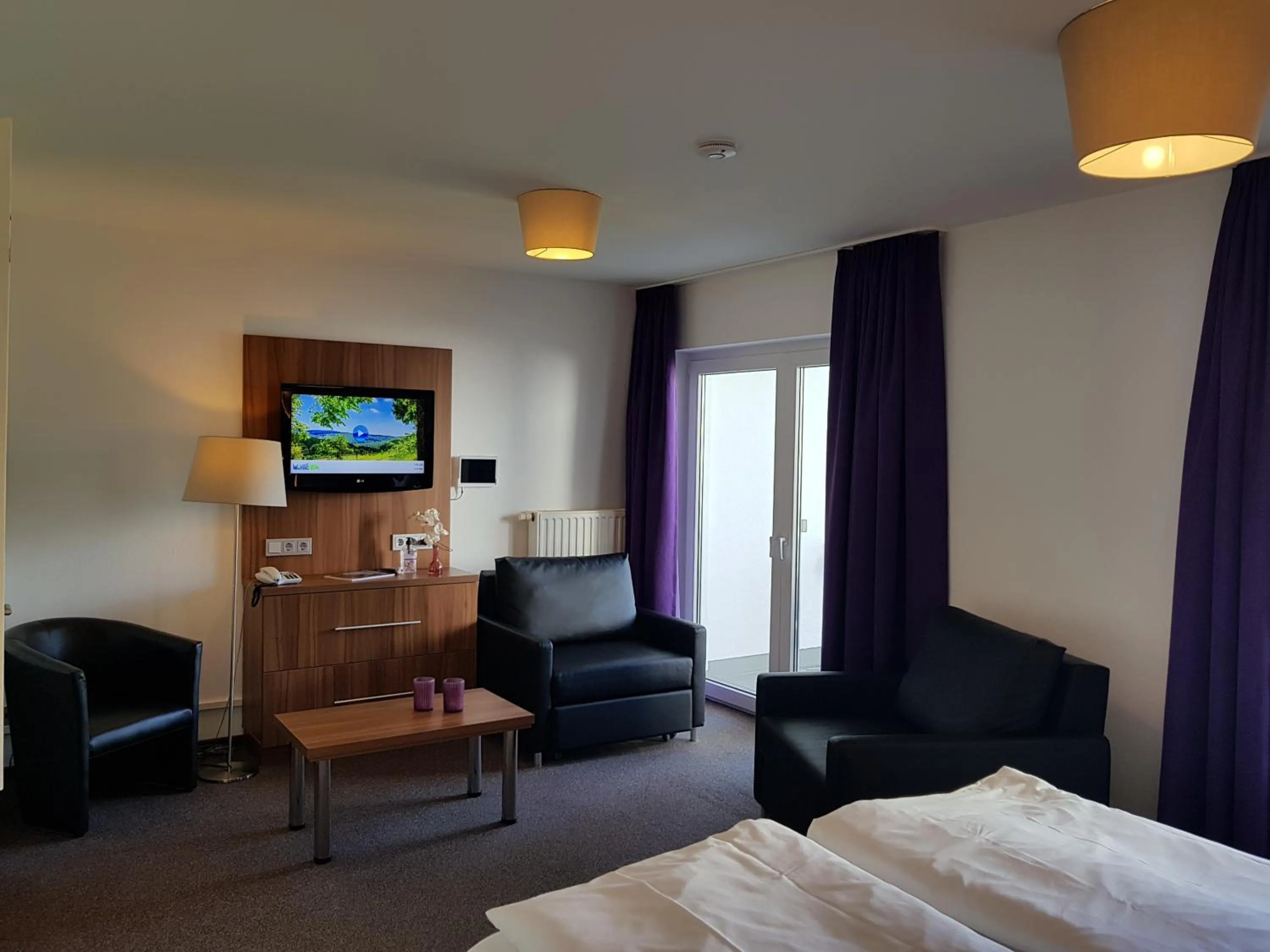 Photo of the whole room, Bed in Vakantiehotel Der Brabander