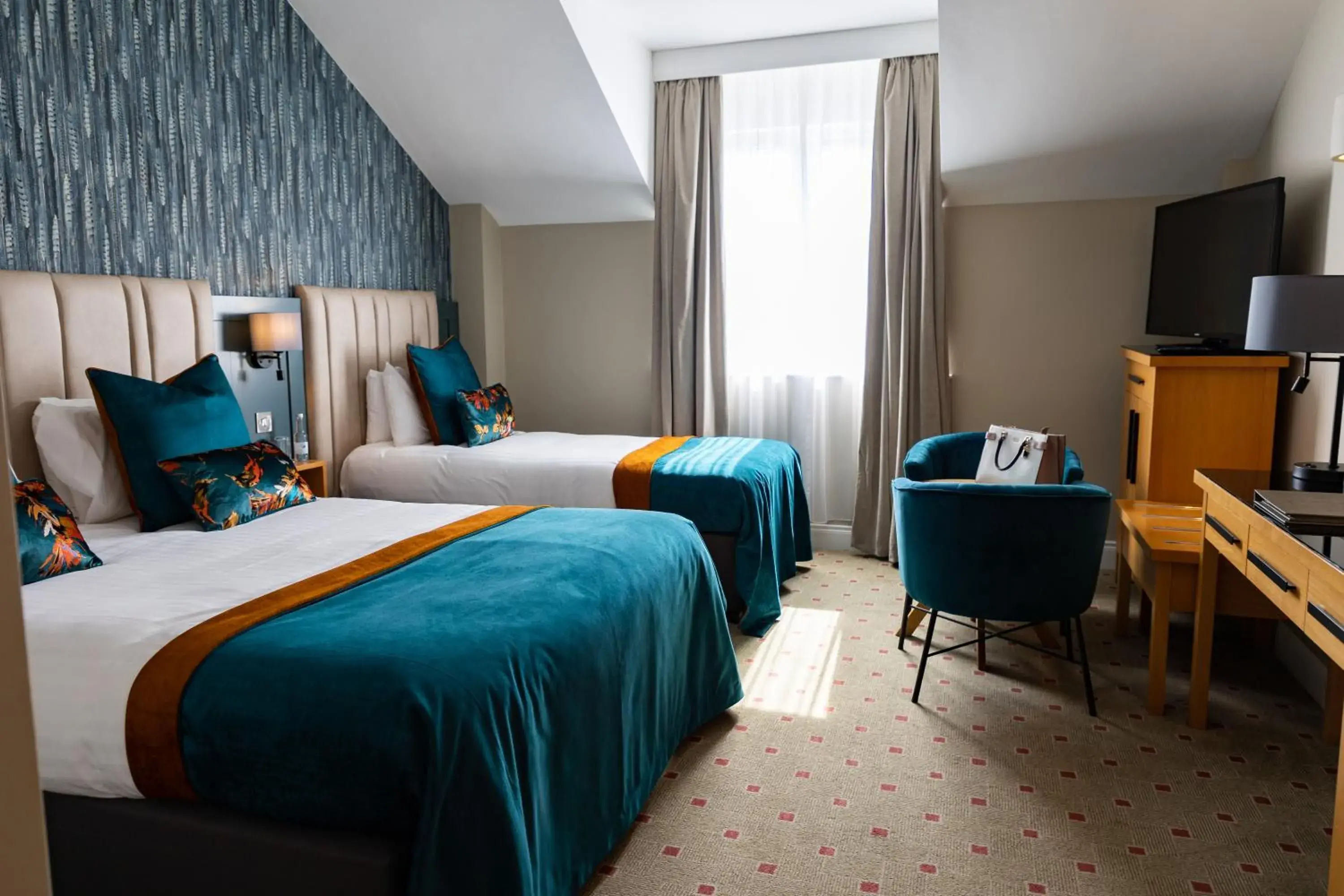 Deluxe Twin Room in Lahinch Coast Hotel and Suites Deluxe Twin Room in Lahinch Coast Hotel and Suites