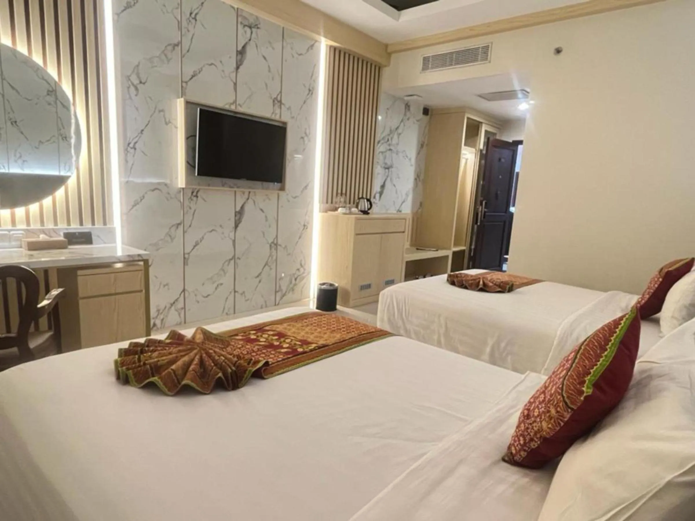 Bedroom, Bed in The Rich Jogja Hotel