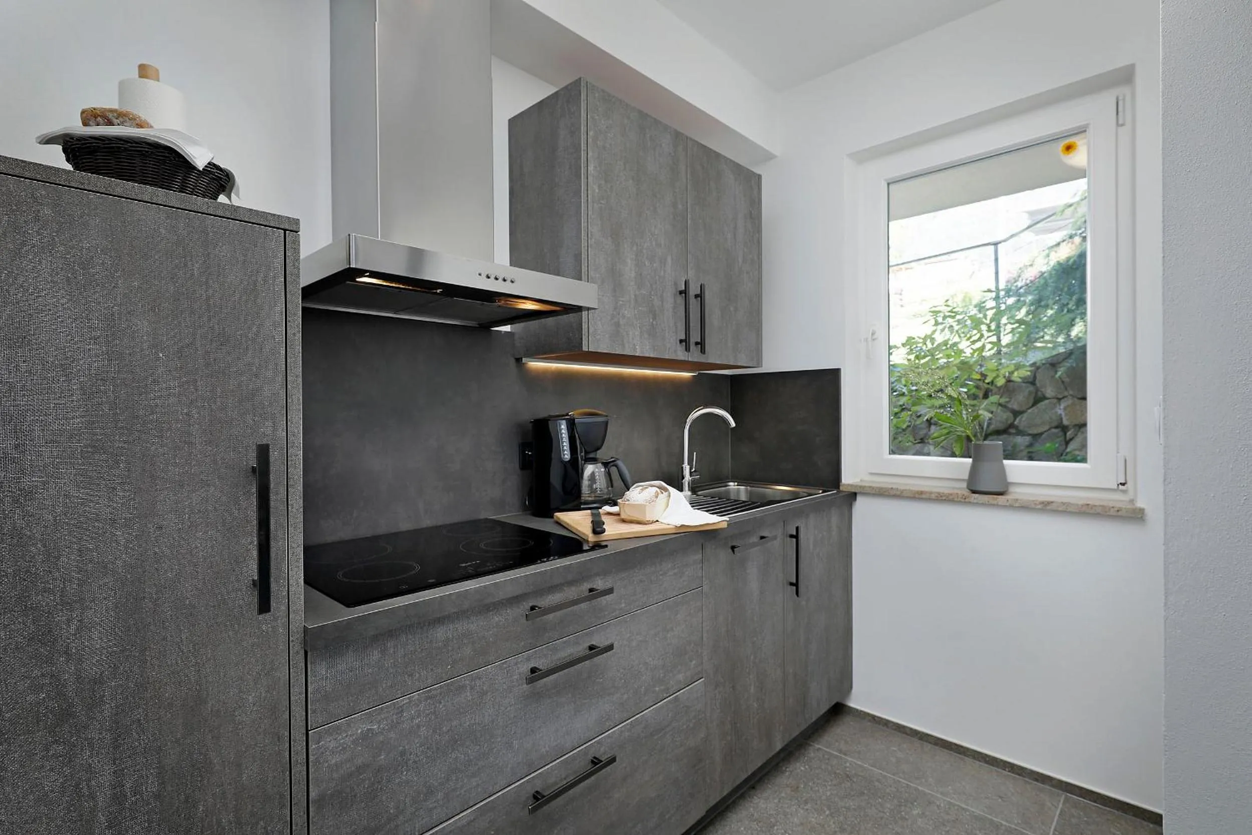 Kitchen or kitchenette in Appartement-Hotel Beatenhof