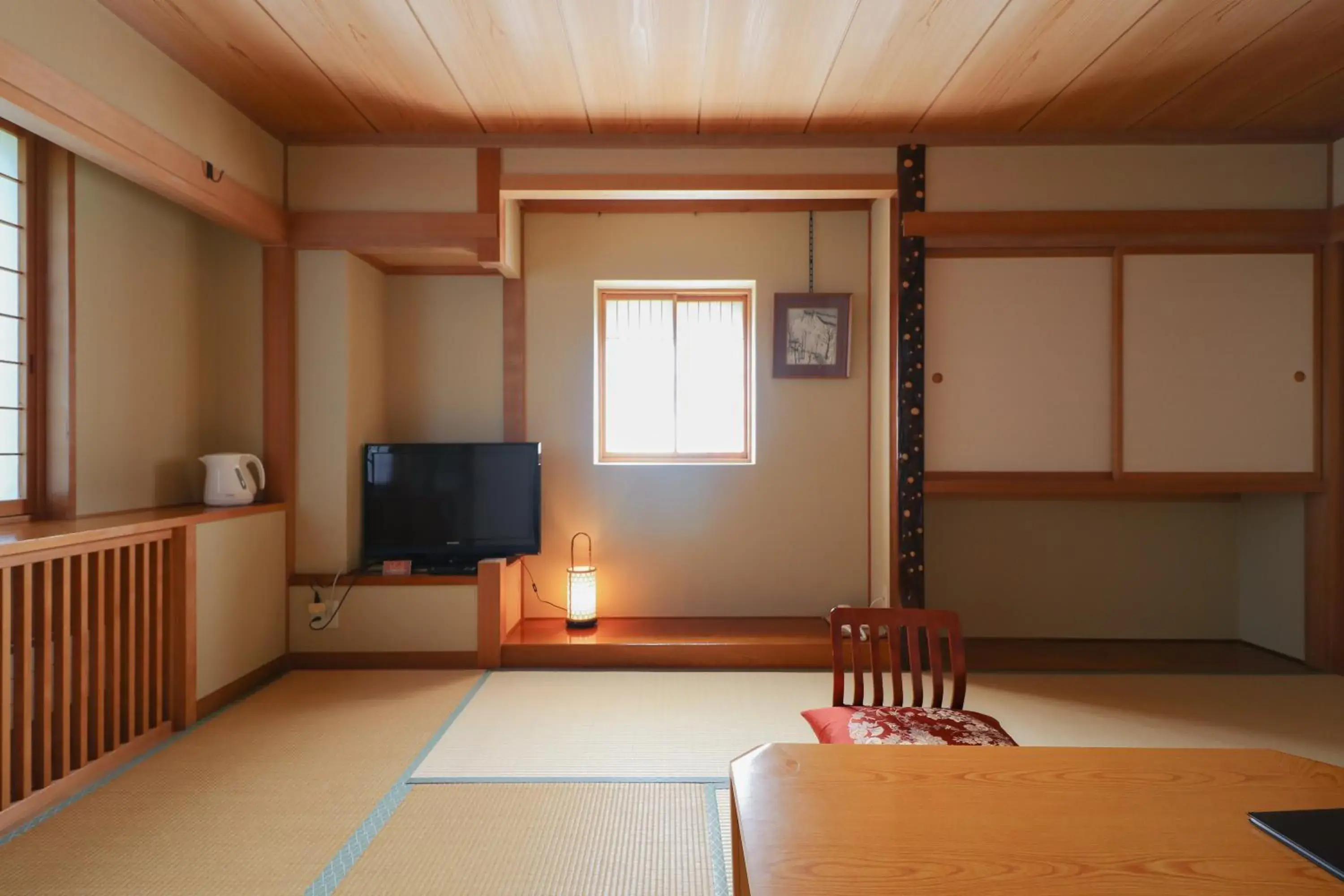 Photo of the whole room, TV/Entertainment Center in Hotel Shirakabaso Shigakogen