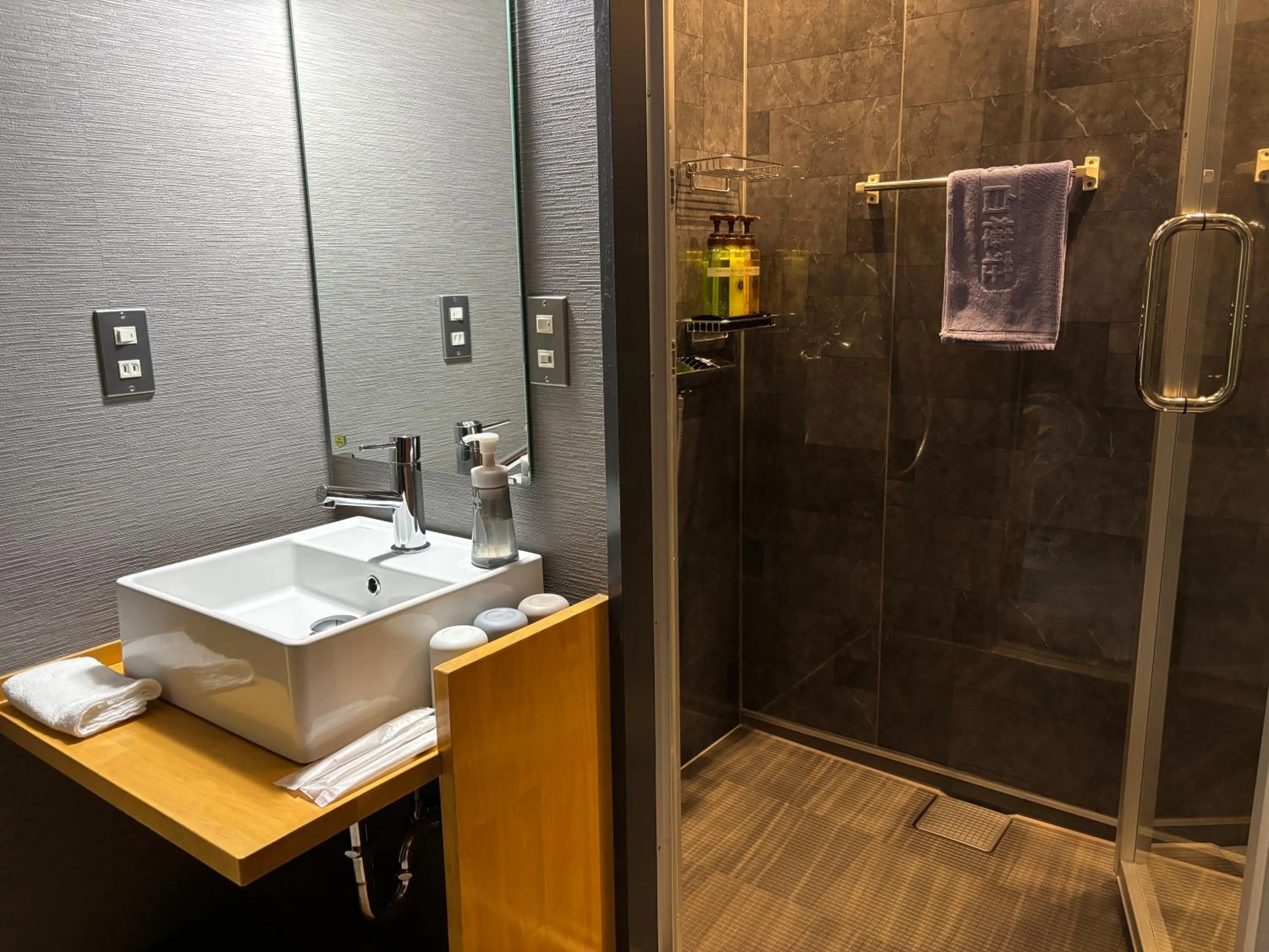 Shower in Club Wyndham Shirakabaso Shigakogen