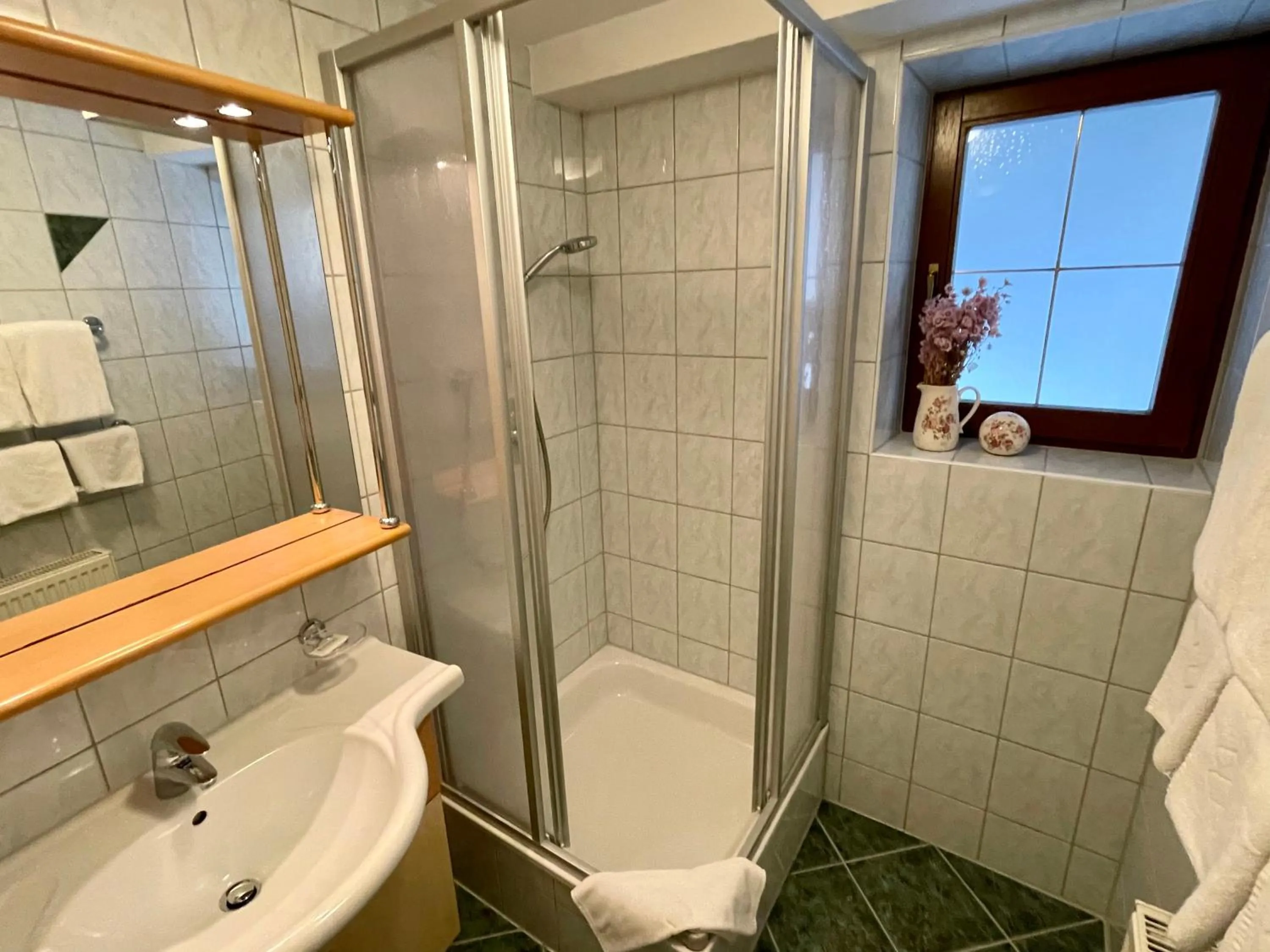 Bathroom in Hotel Gasthof Stoanerhof