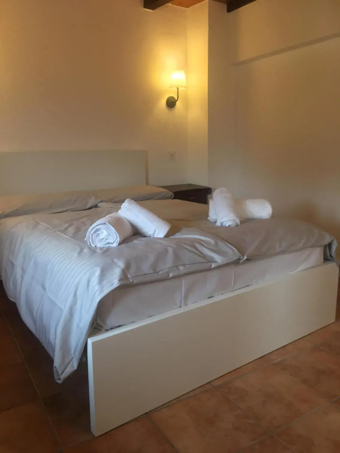 Triple Room with Mountain View - single occupancy in Albergo Ristorante Belcantone Triple Room with Mountain View - single occupancy in Albergo Ristorante Belcantone