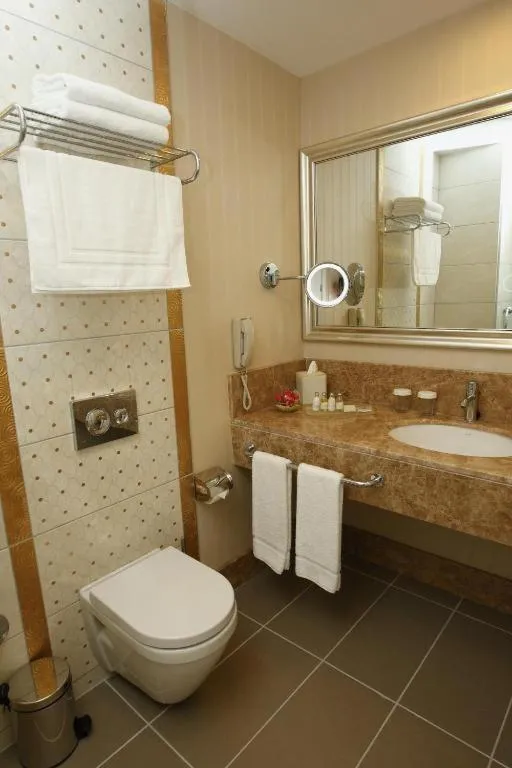 Bathroom in Qafqaz Baku City Hotel & Residences