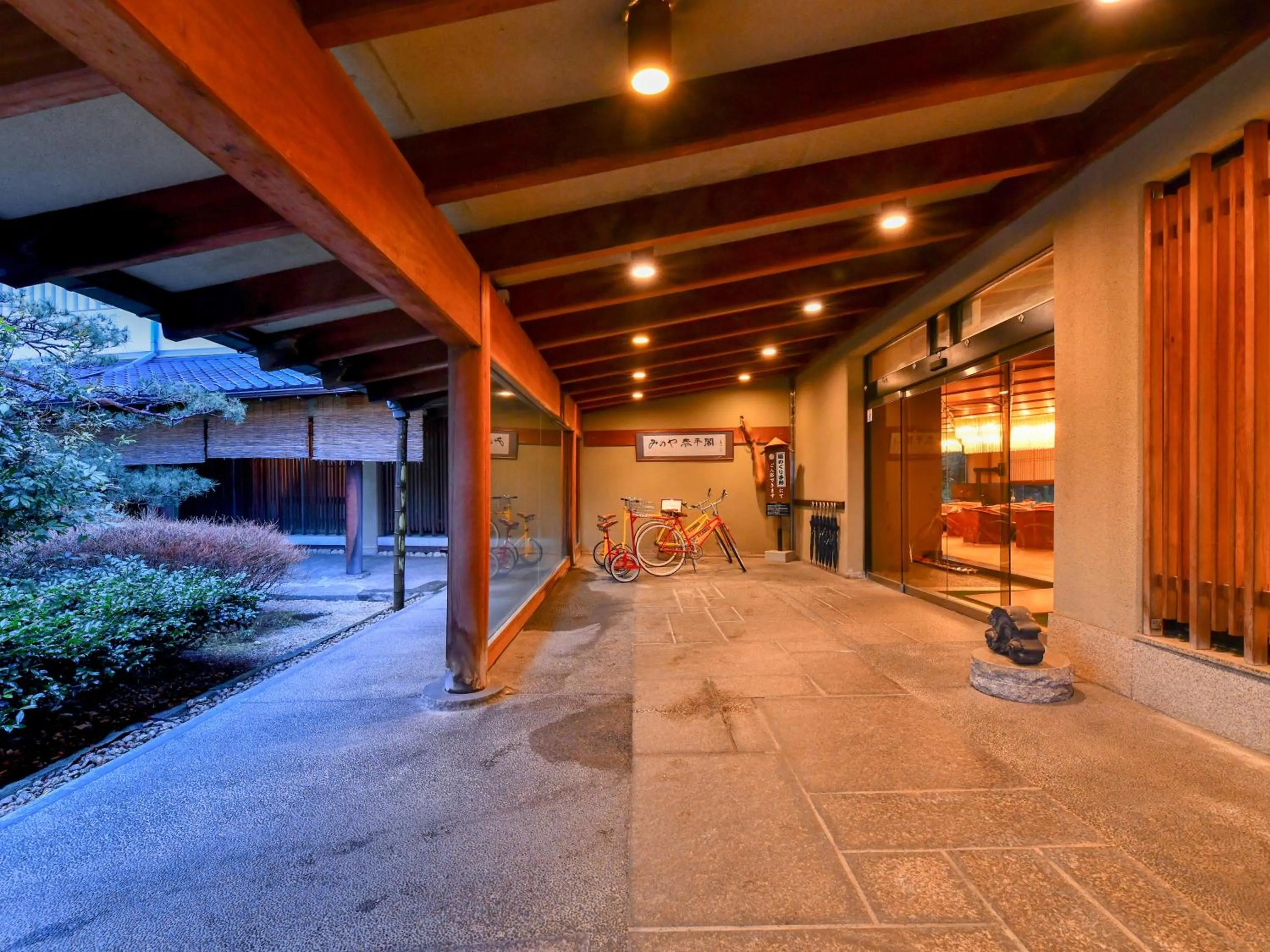 Property building in Awara Onsen Minoya Taiheikaku