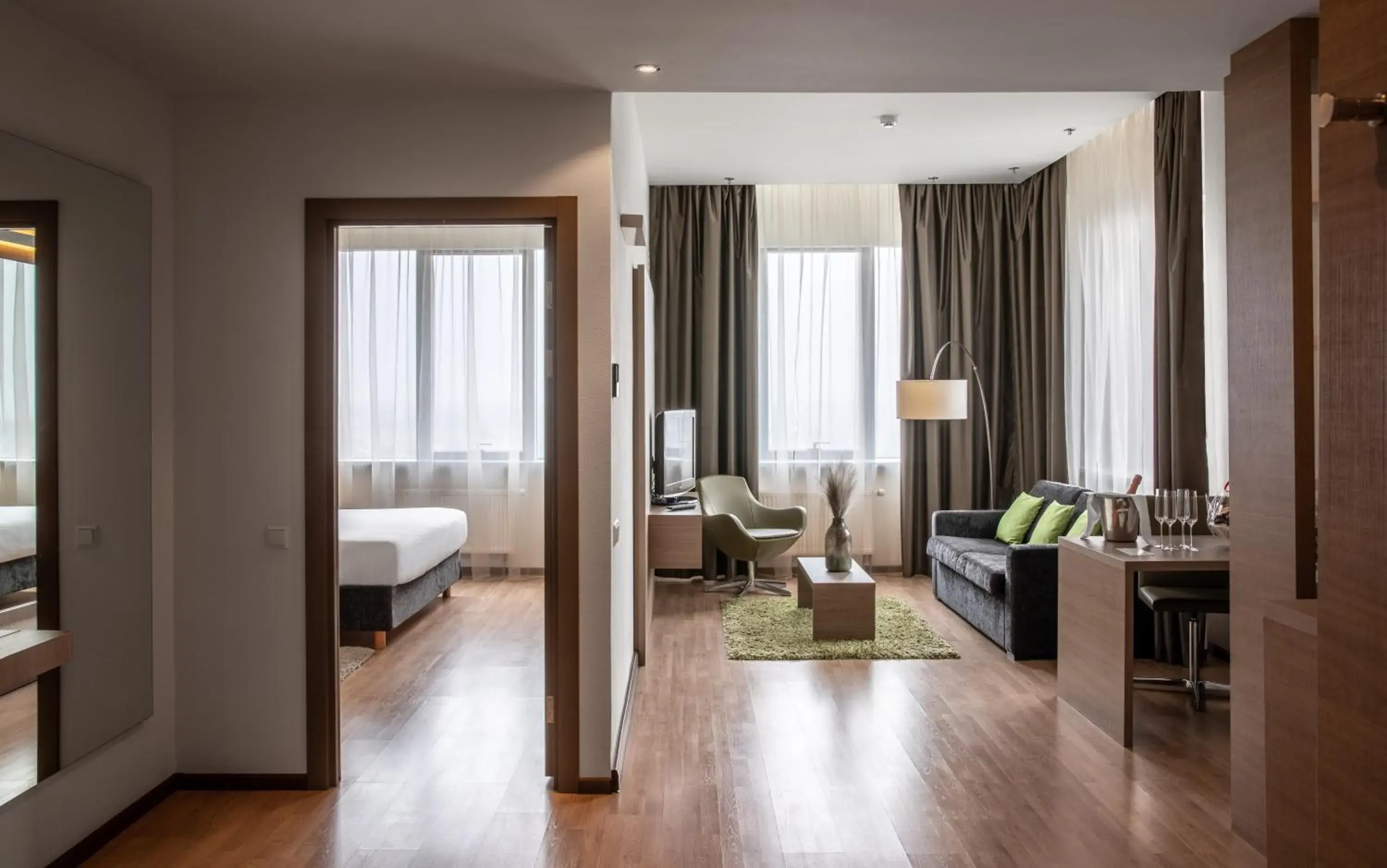 Photo of the whole room, Bed in Ramada Encore Kyiv Photo of the whole room, Bed in Ramada Encore Kyiv