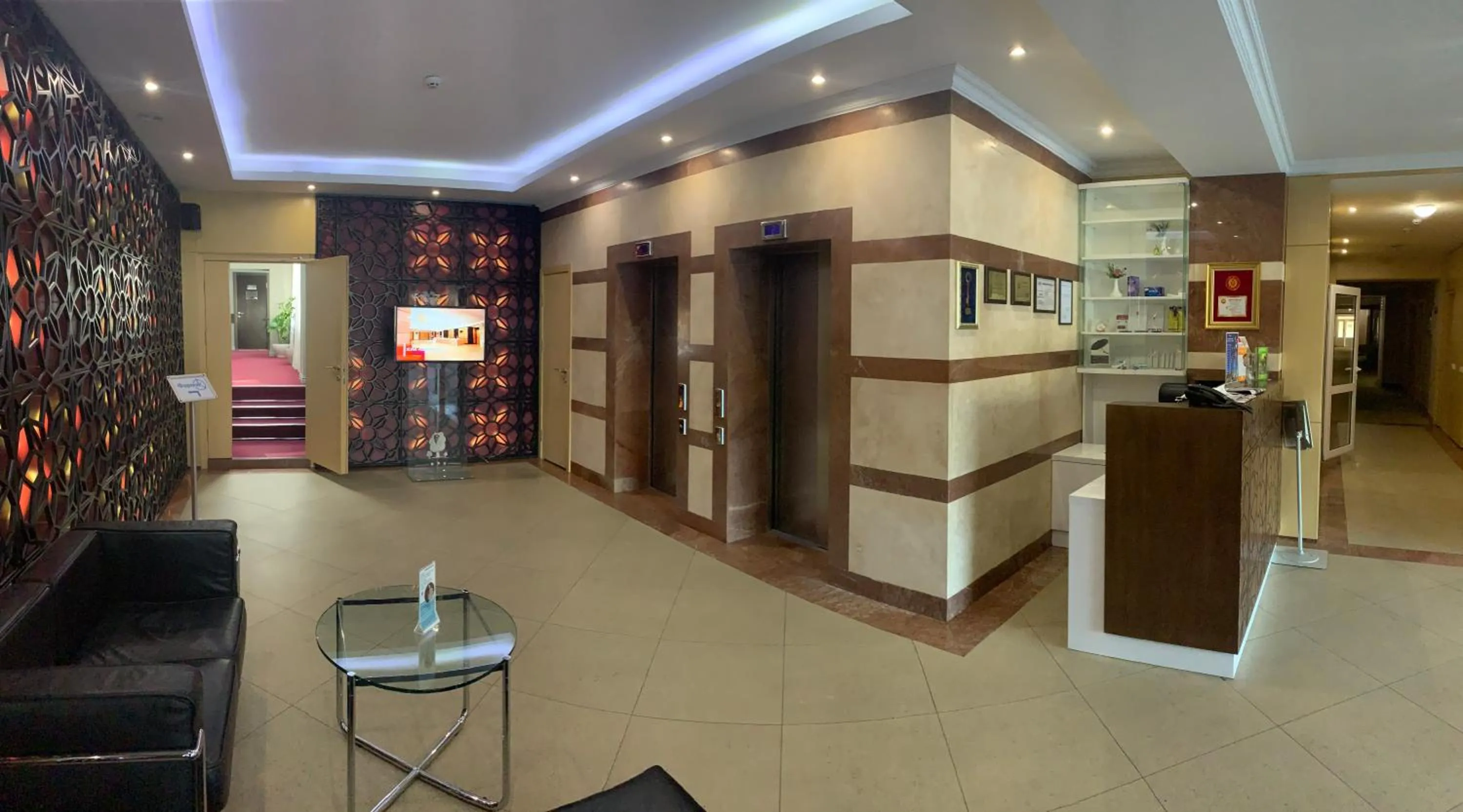 Lobby or reception in Pushcha Congress Hotel