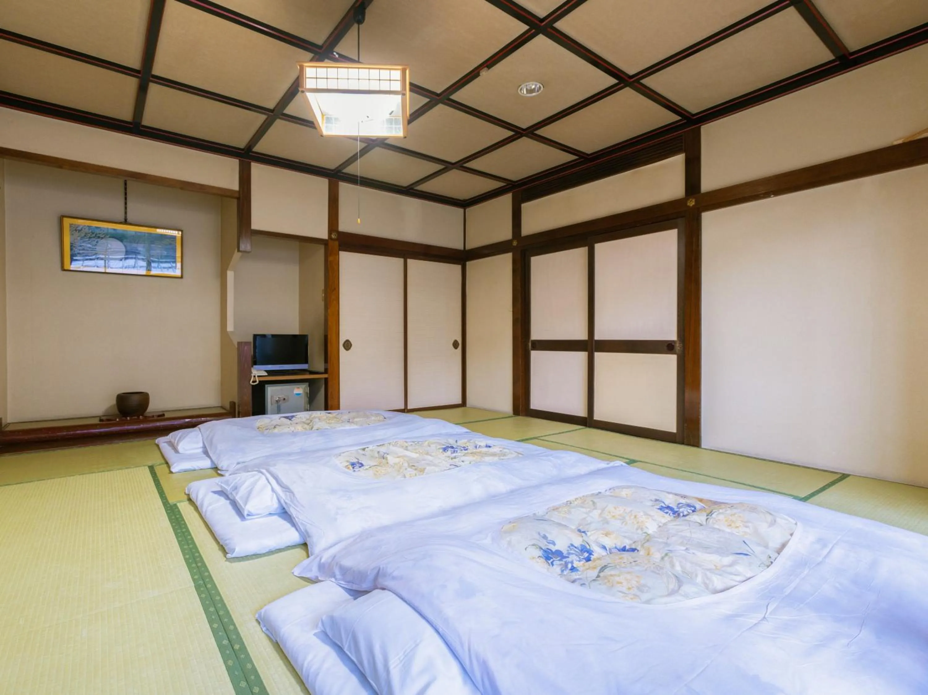 Bed in Sakadojo